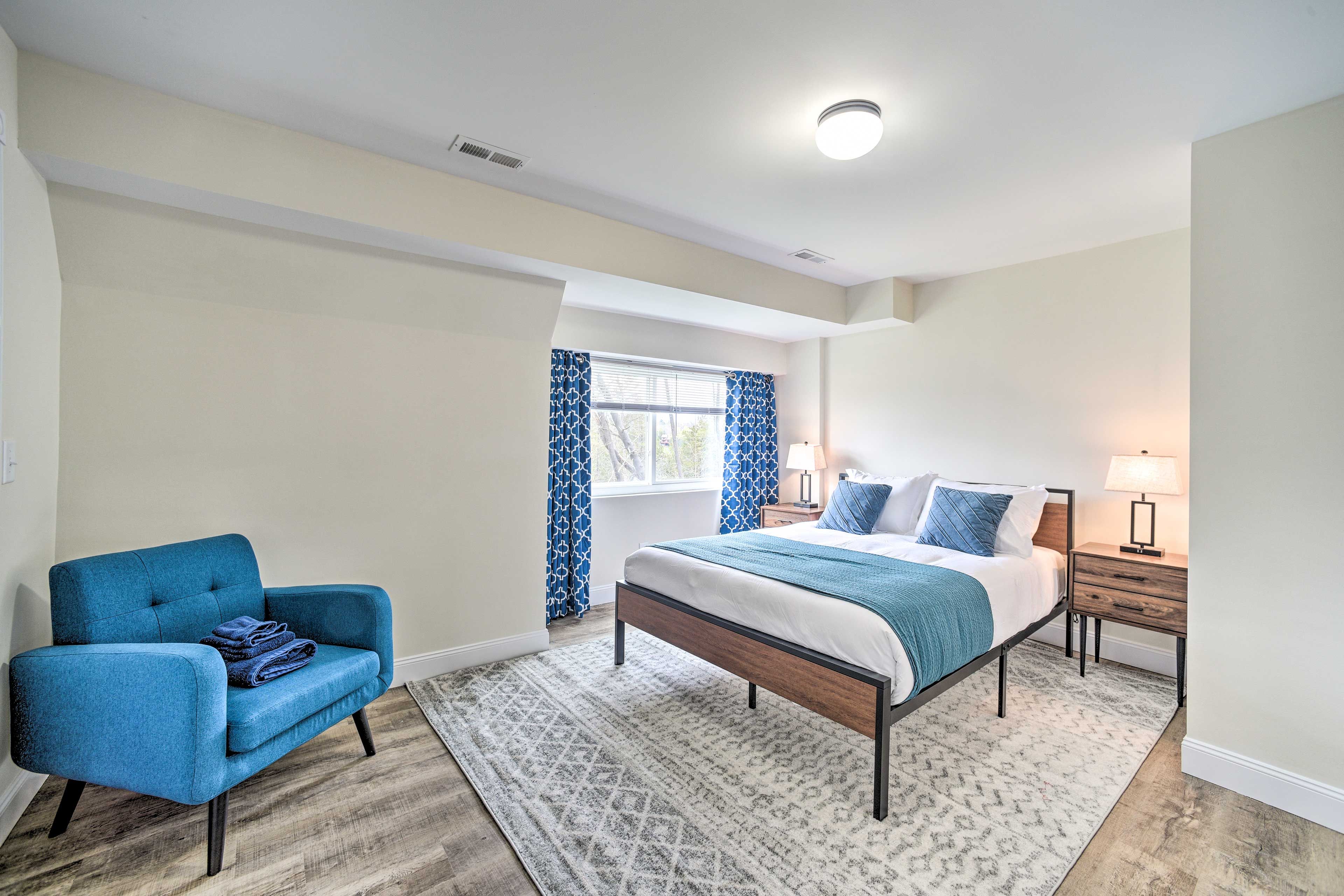 Bedroom 4 | Upper Level | Queen Bed