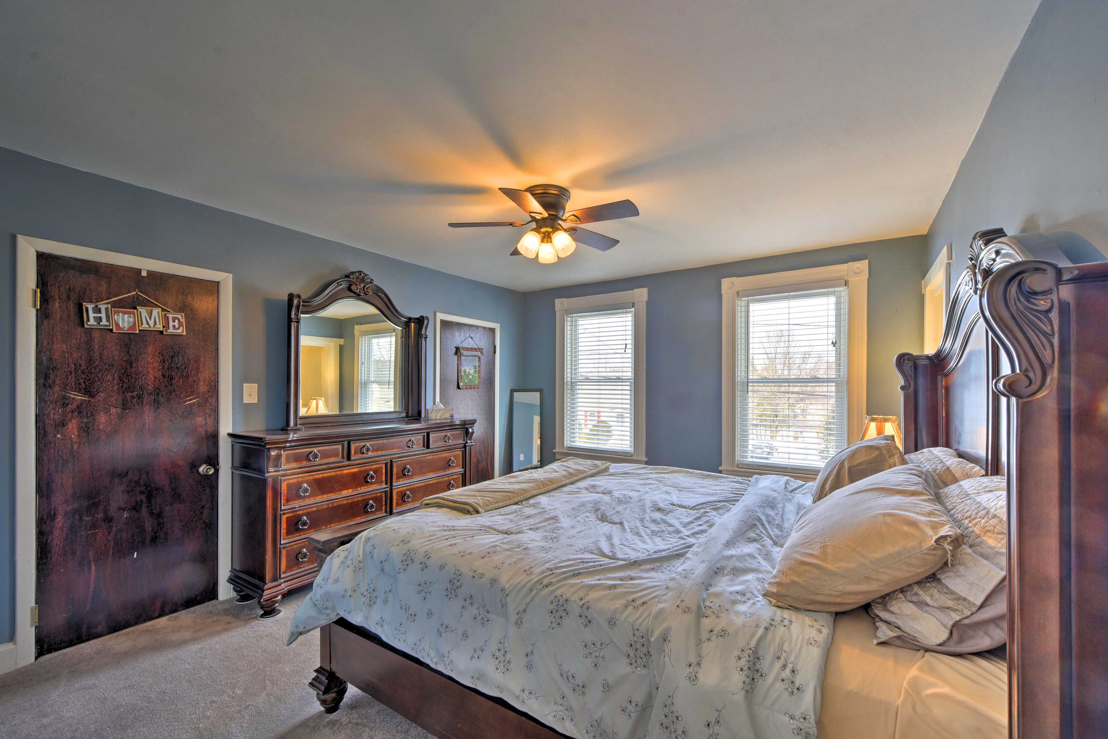 Bedroom | King Bed