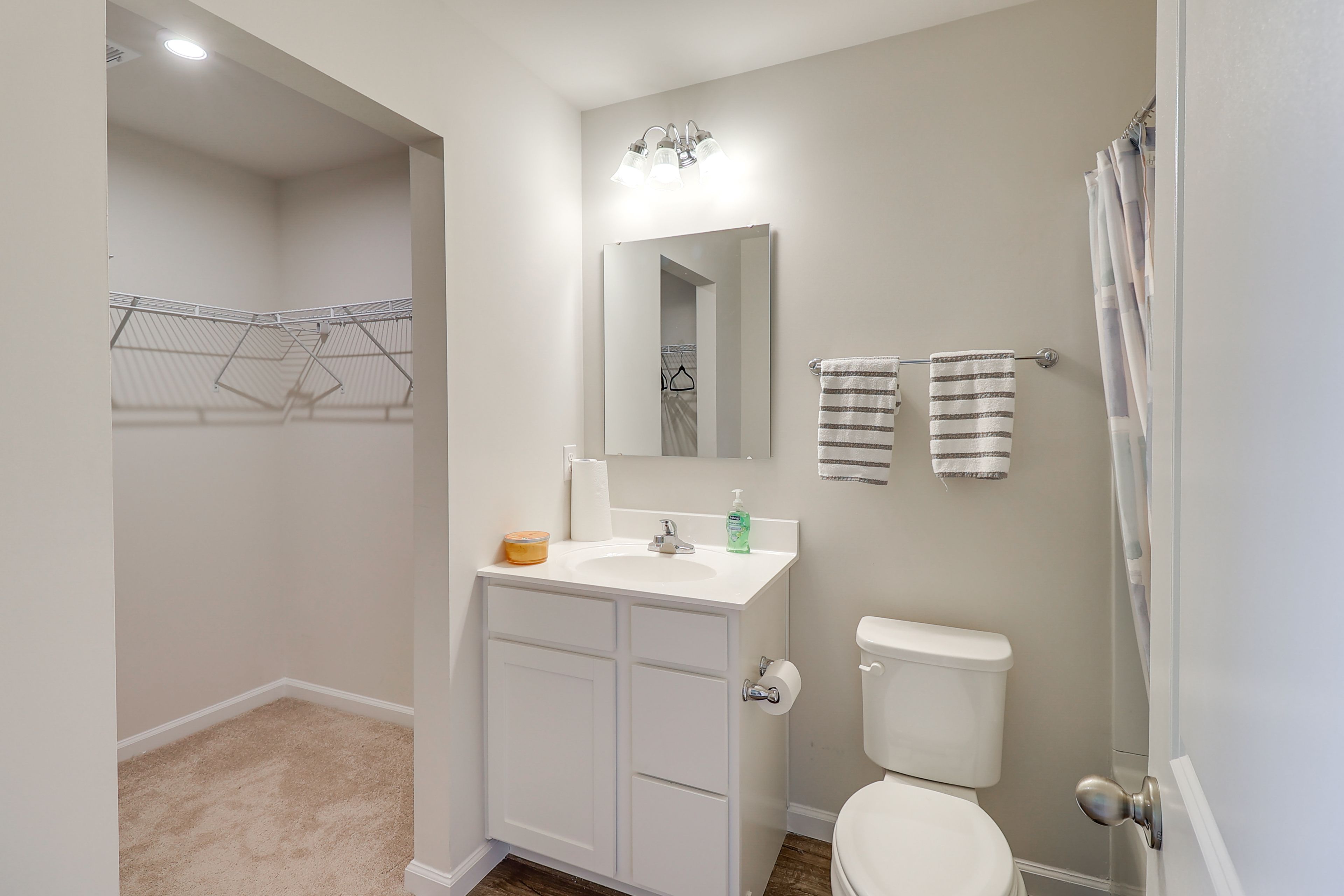 En-Suite Bathroom | Towels Provided | Complimentary Toiletries