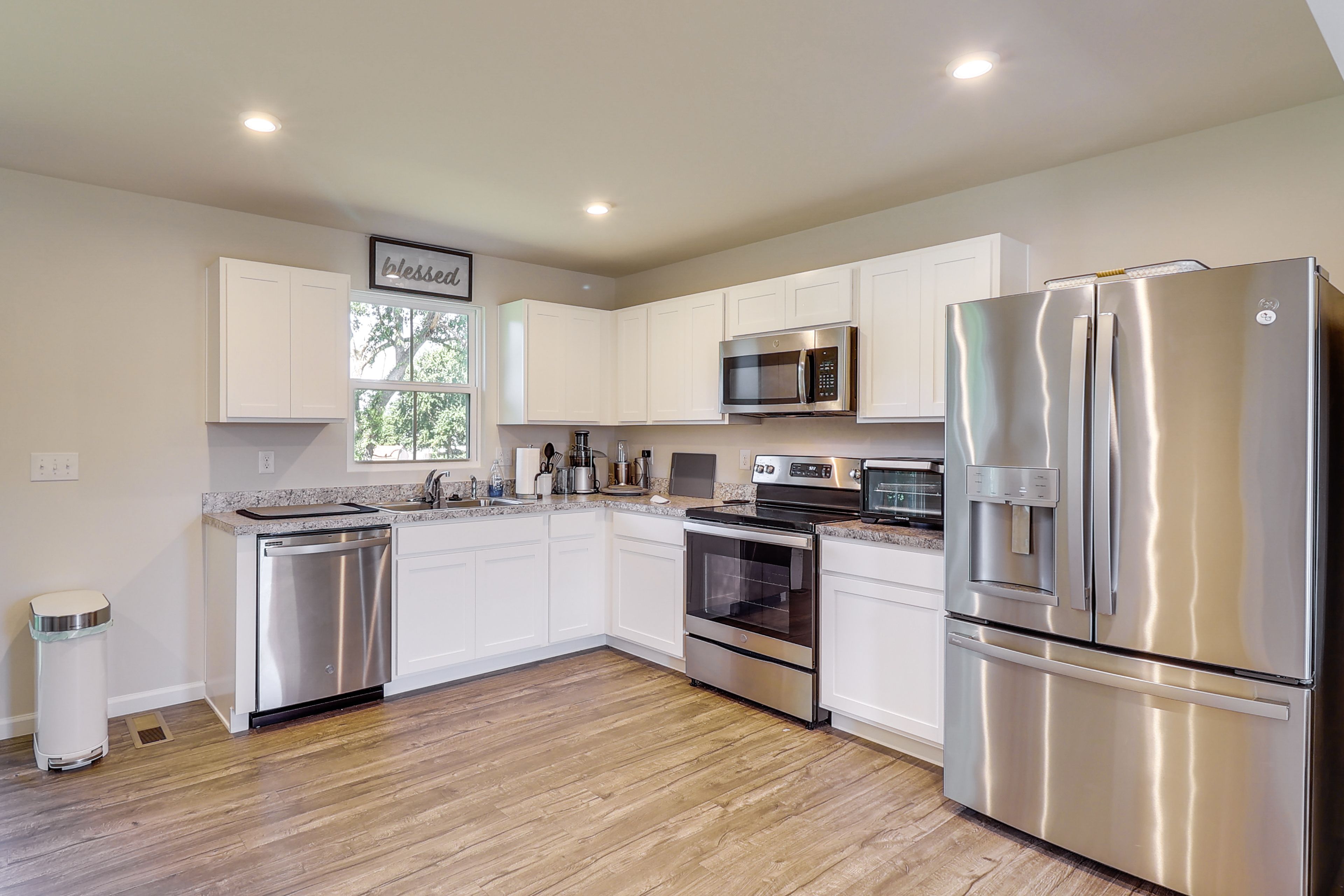 Kitchen | 1,300 Sq Ft | Cooking Basics
