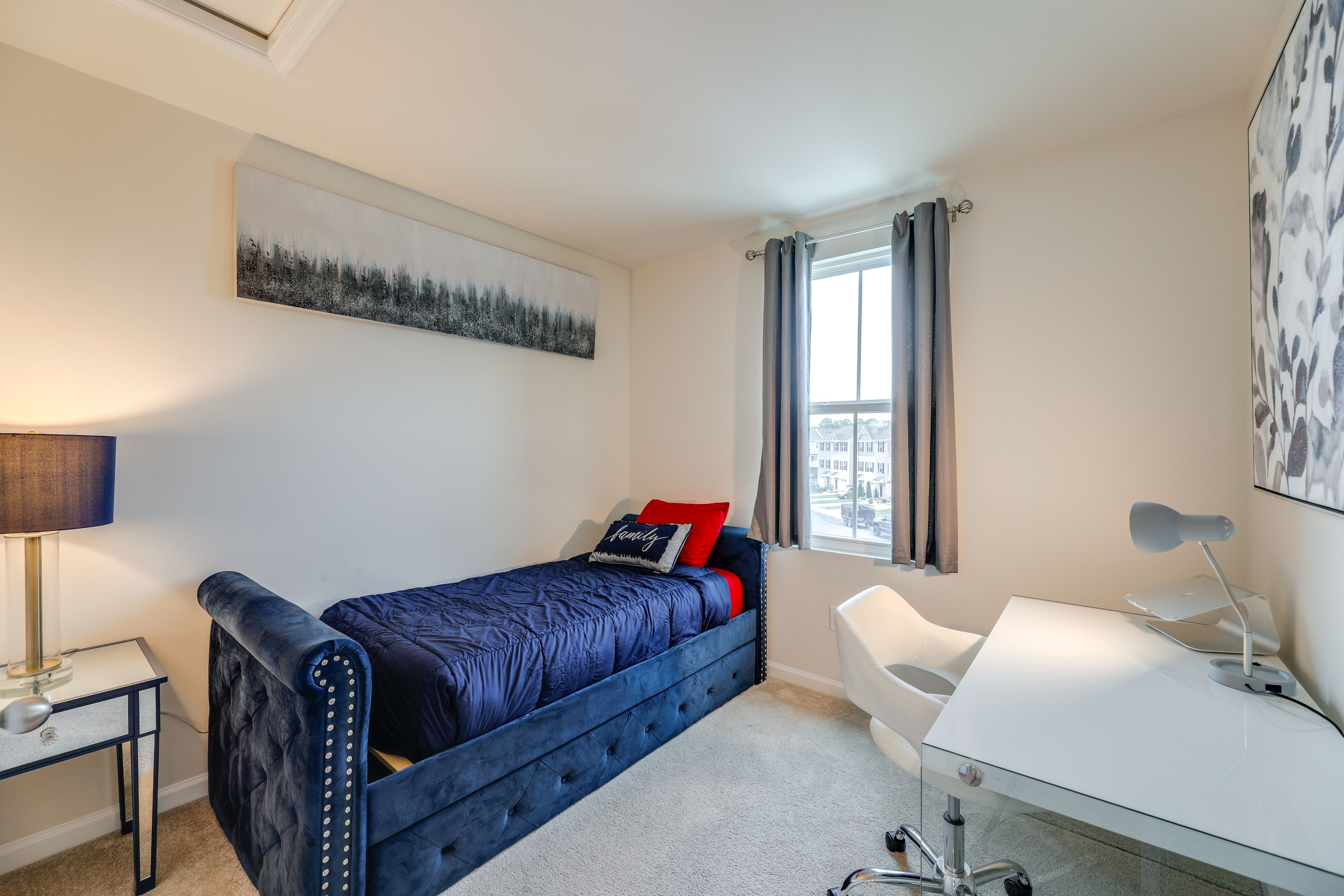 Bedroom 3 | Twin Bed | Desk Workspace