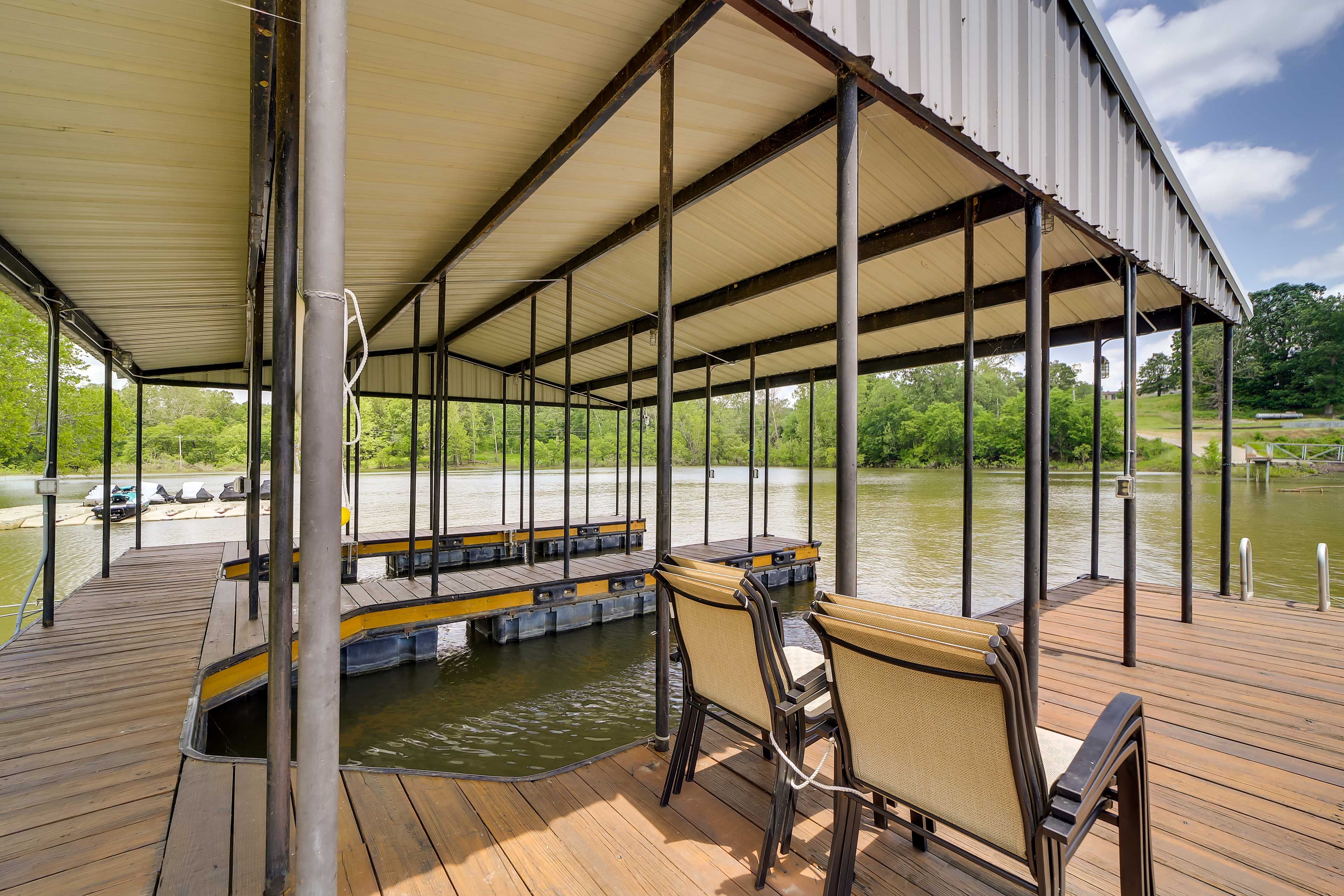 Afton Vacation Rental | 5BR | 5.5BA | Stairs Required for Entry | 3,543 Sq Ft