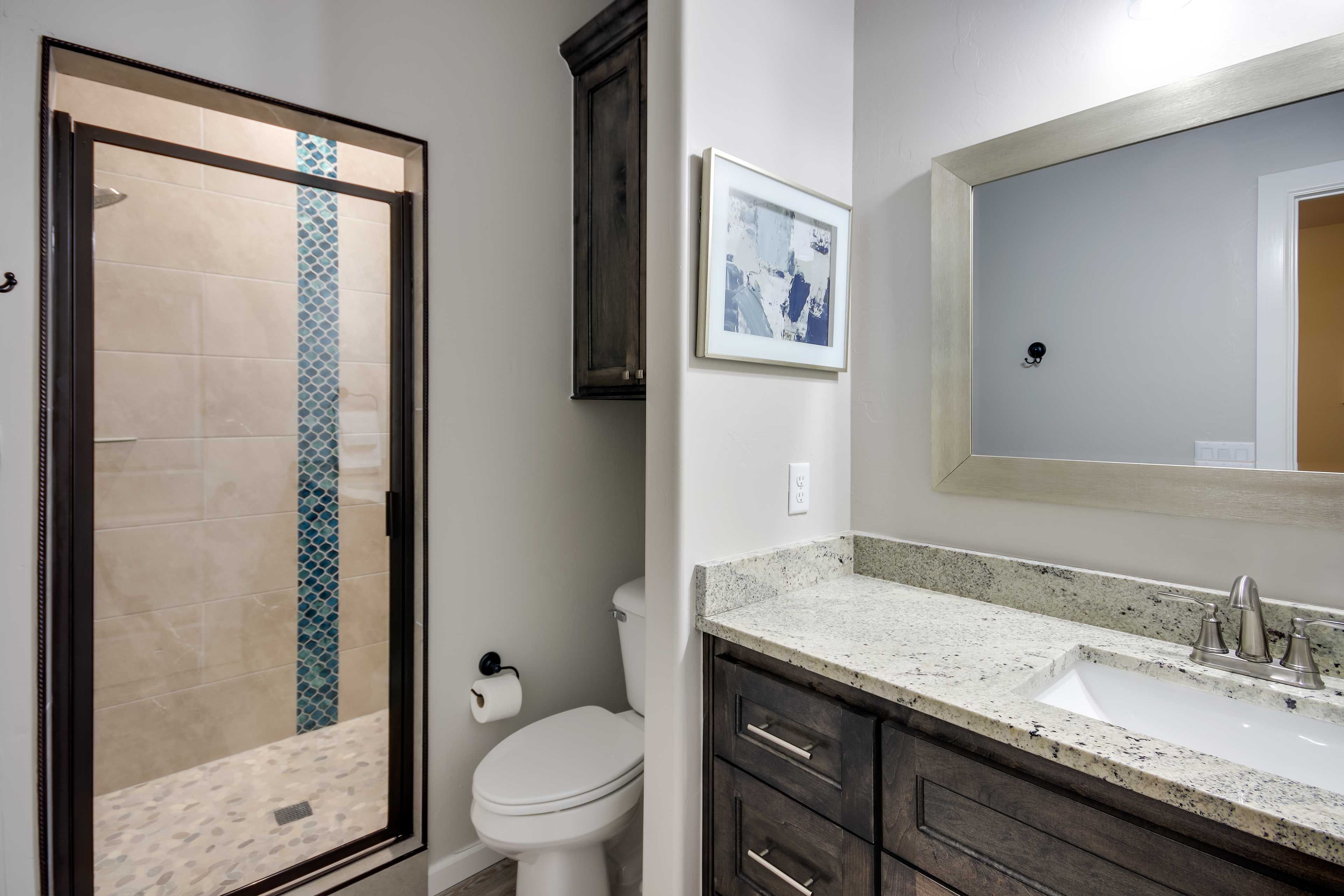 Full En-Suite Bathroom