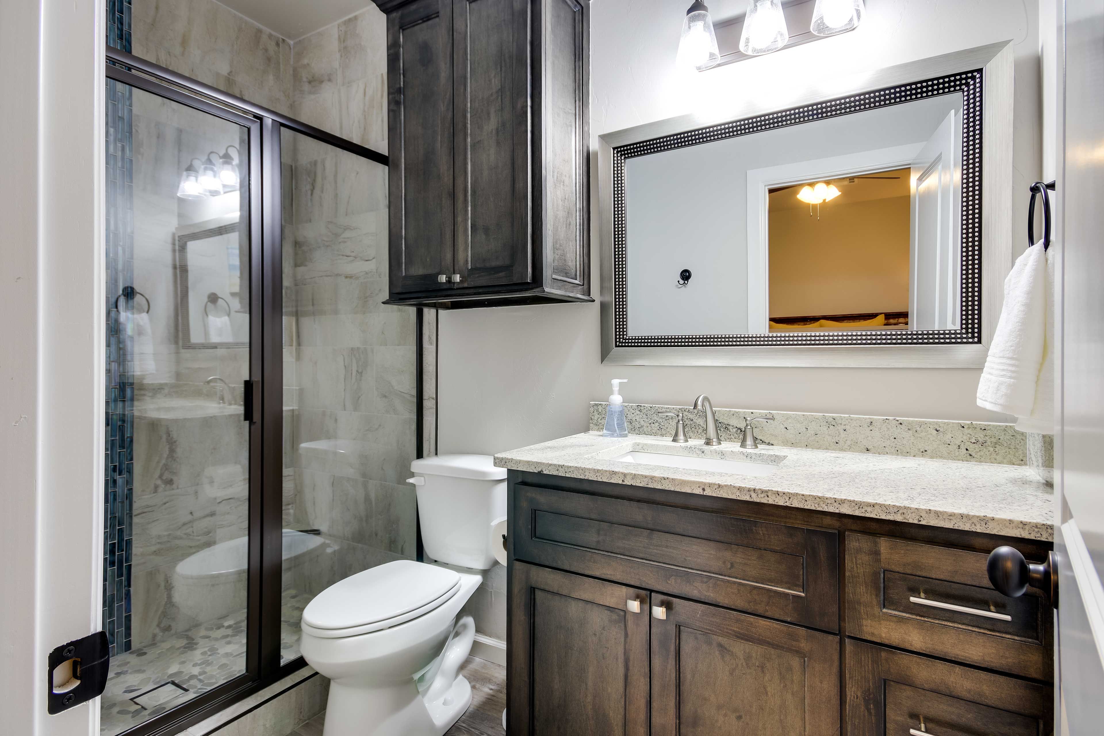 Full En-Suite Bathroom