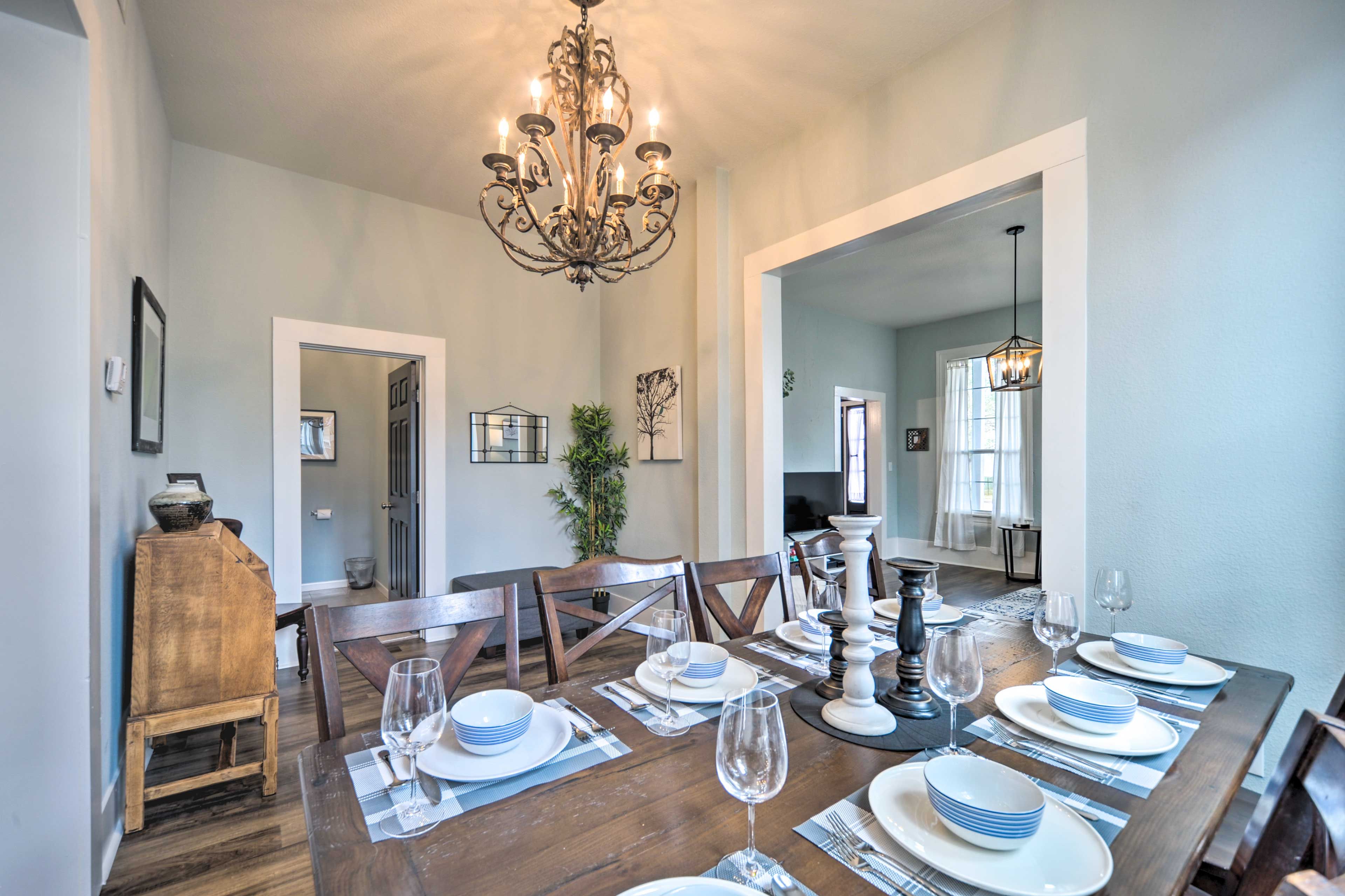 Dining Area | Main Floor