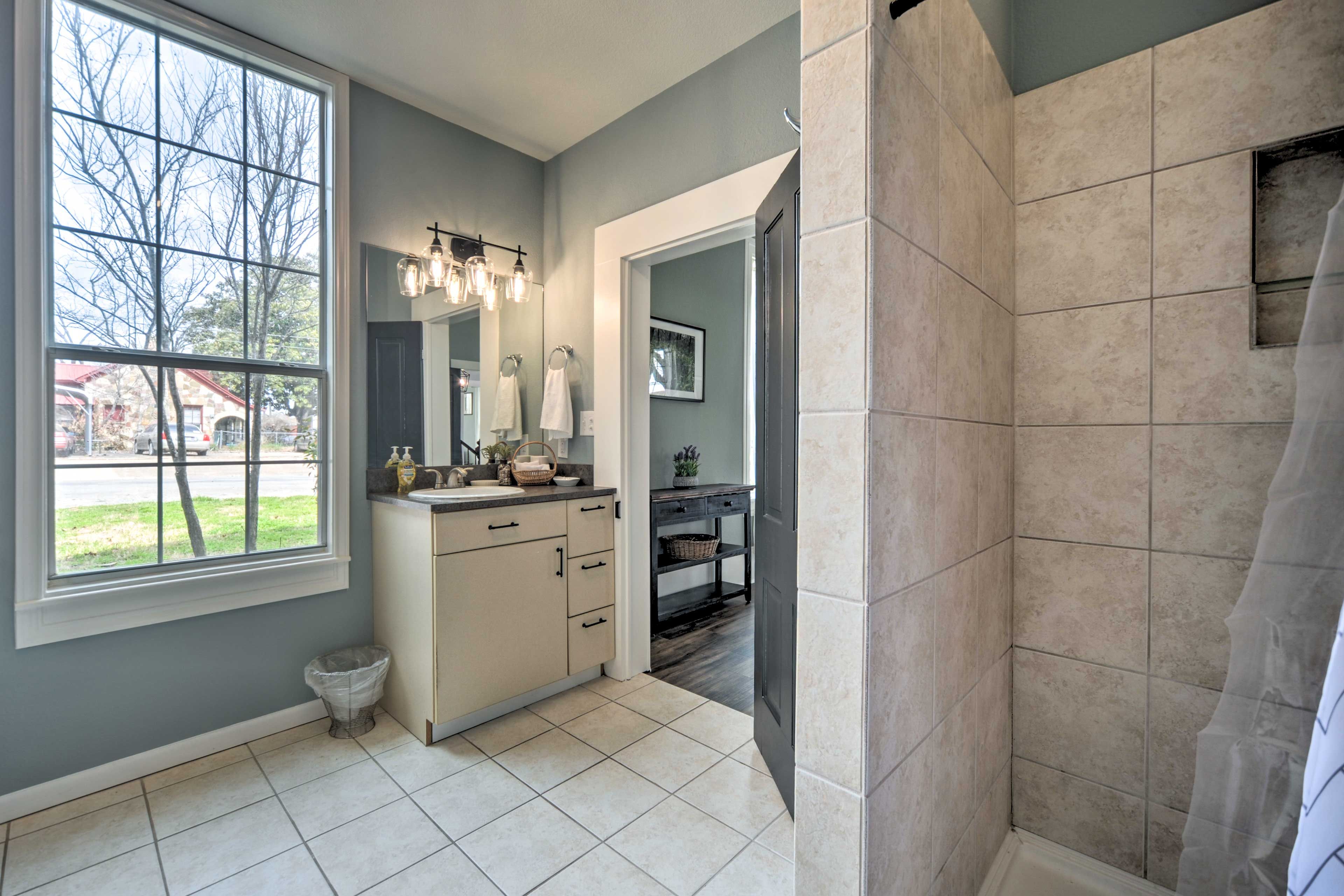 En-Suite Bathroom