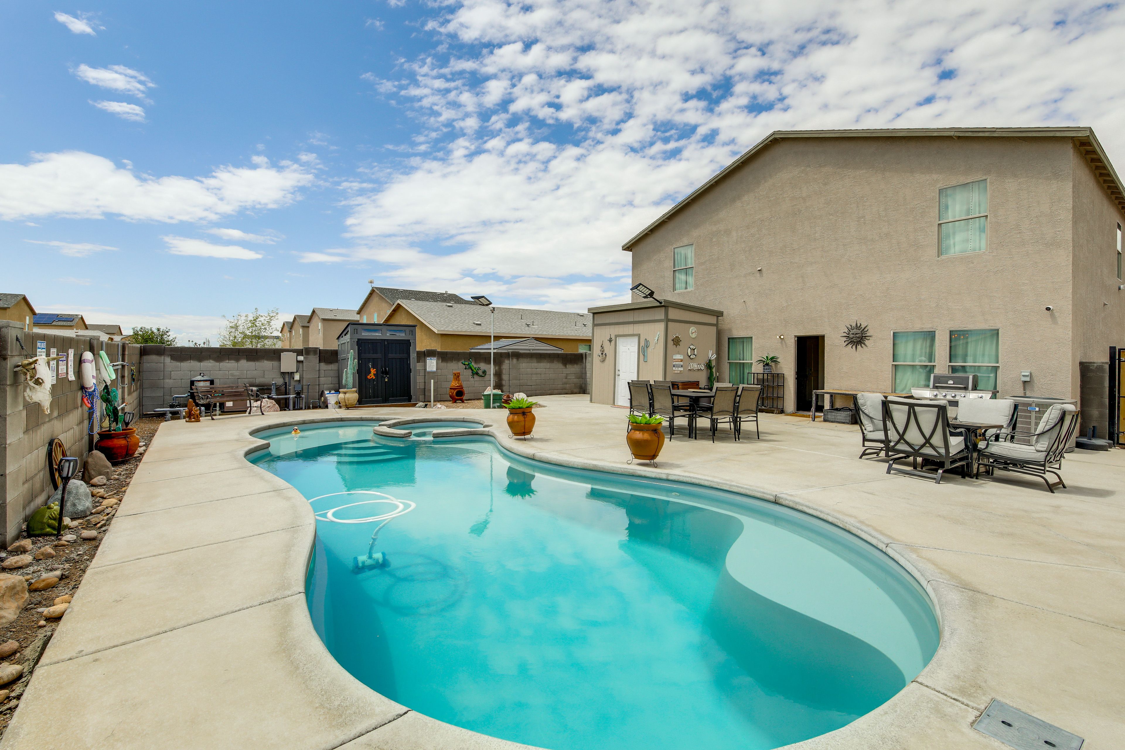 Private Patio | Outdoor Pool | Gas Grill | Outdoor Dining | Fire Pit