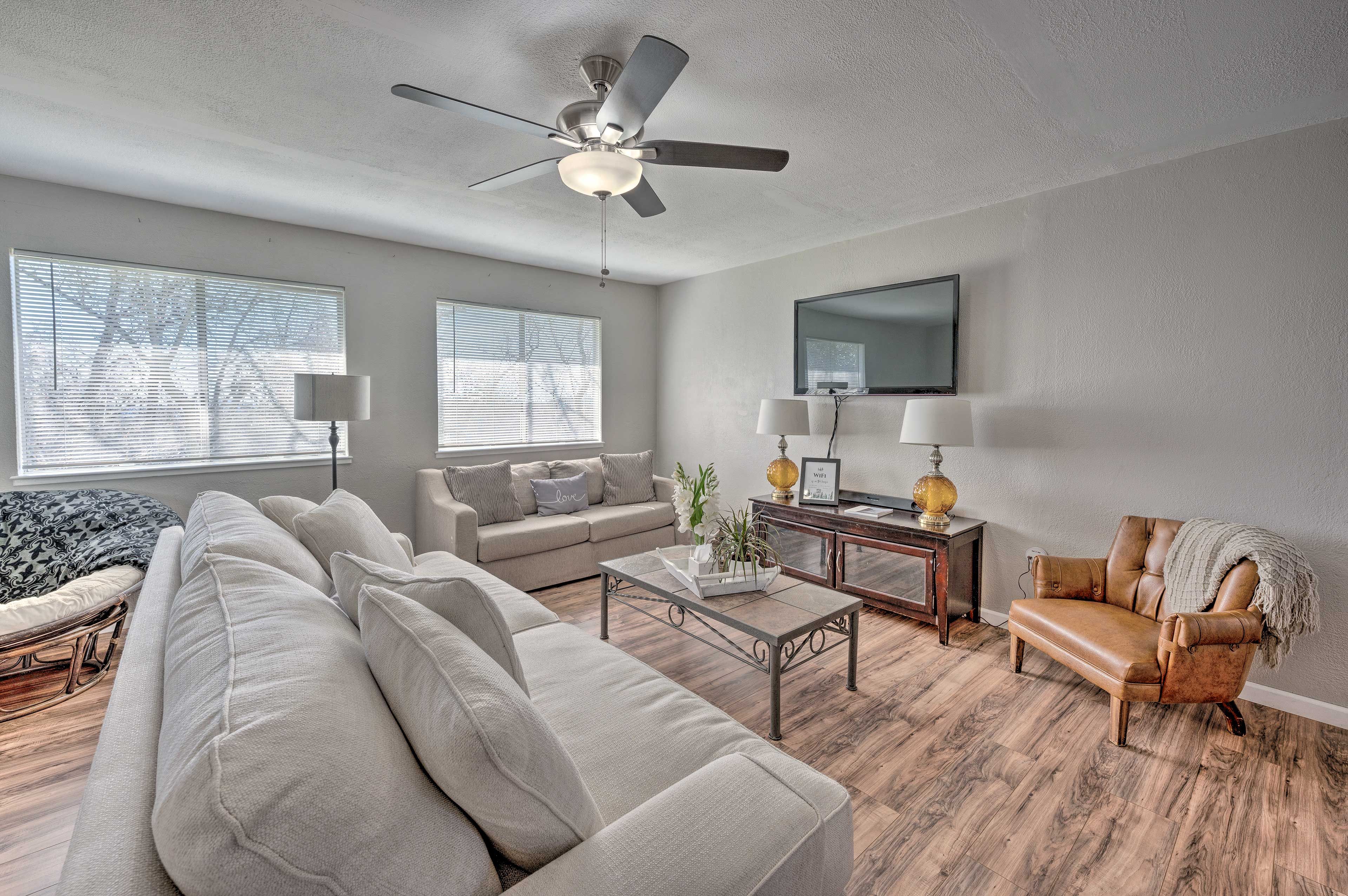 Living Room | Smart TV | DVD Player | Bluetooth Speaker Available