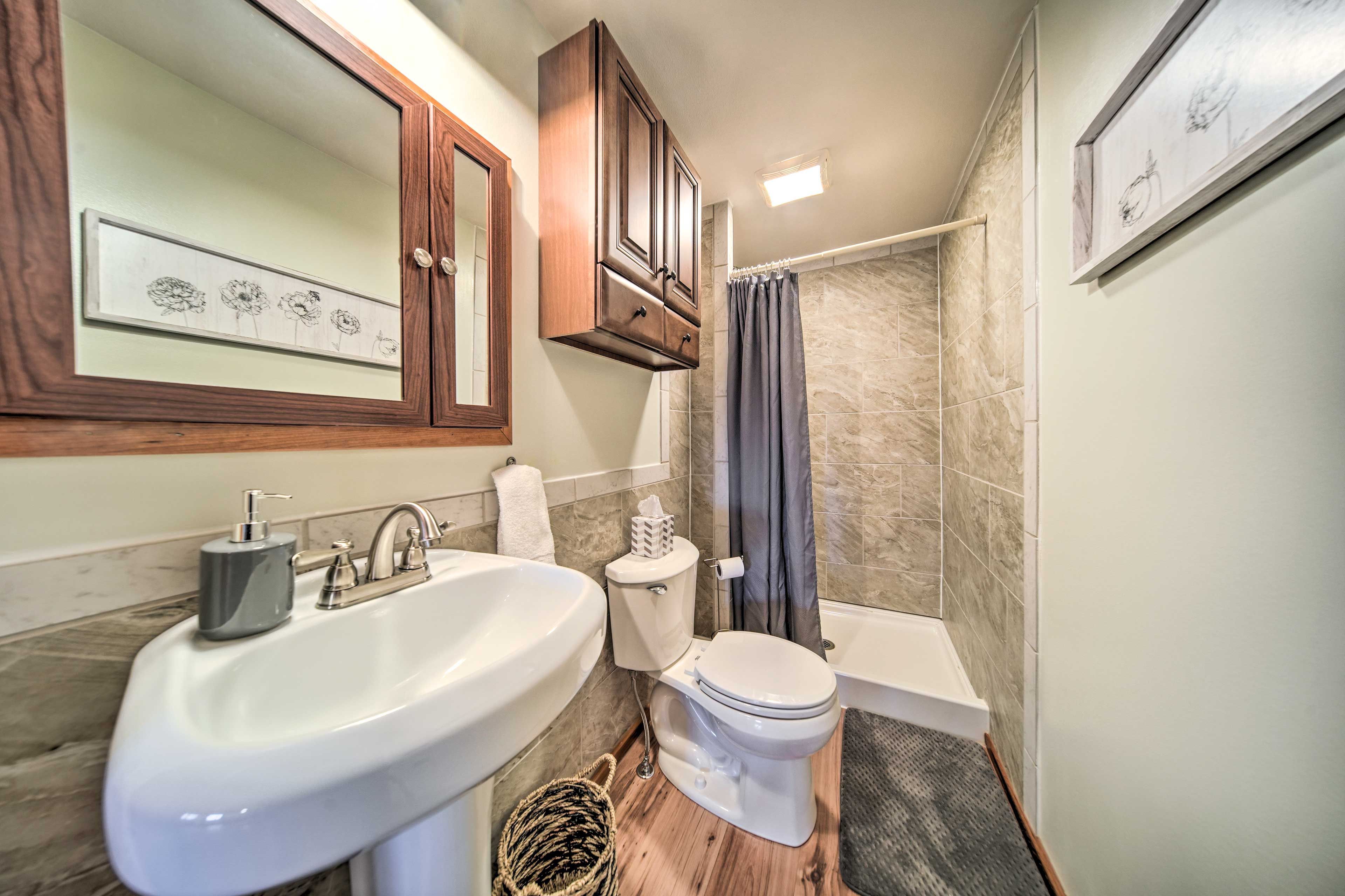 Full Bathroom | Hair Dryer