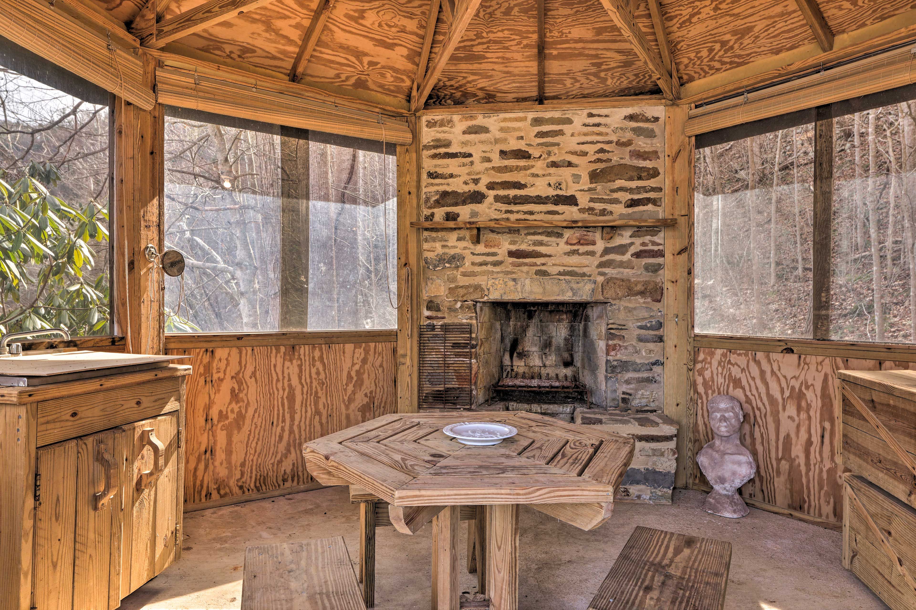 Gazebo | Wood-Burning Fireplace