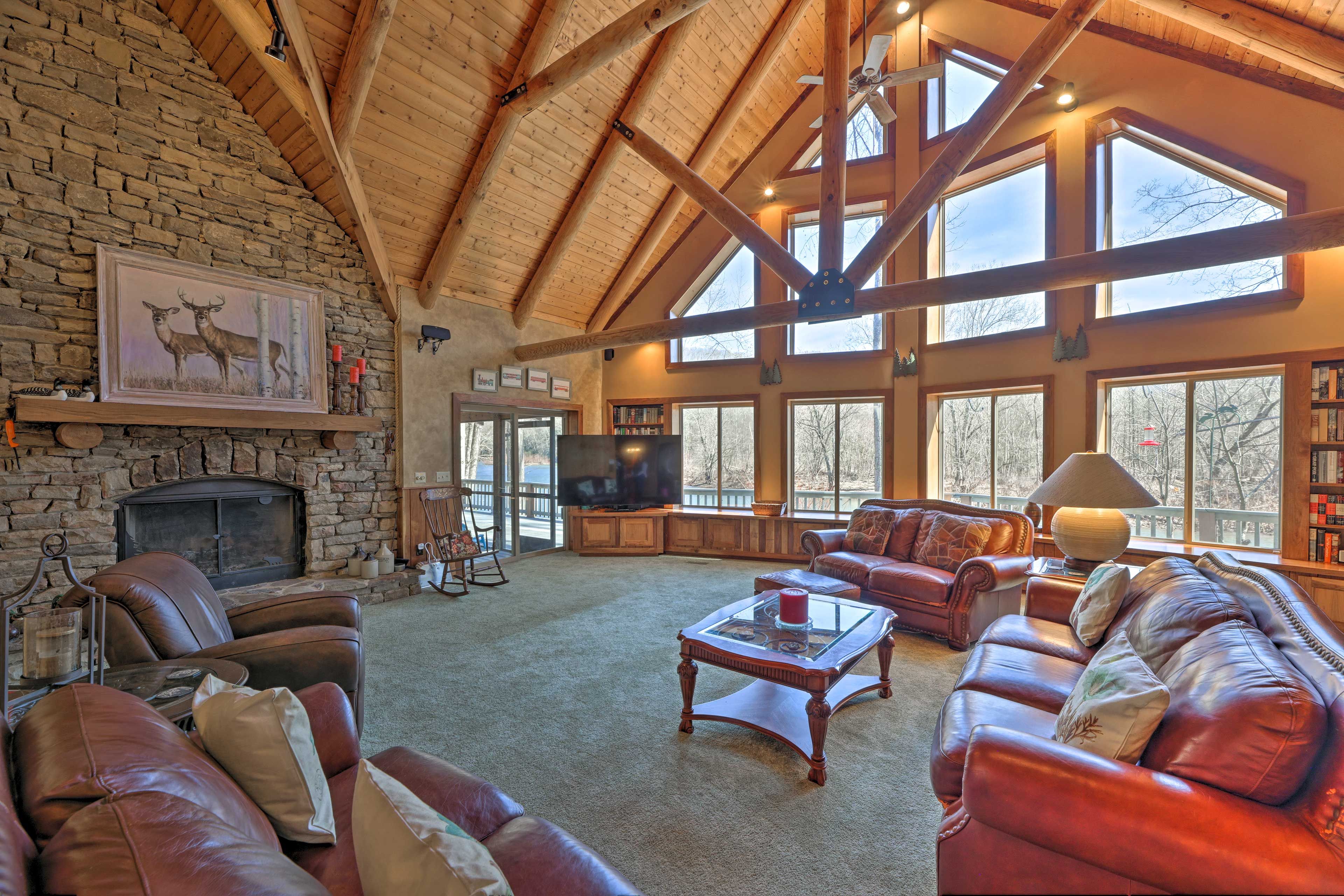 Living Room | Wood-Burning Fireplace | Smart TV