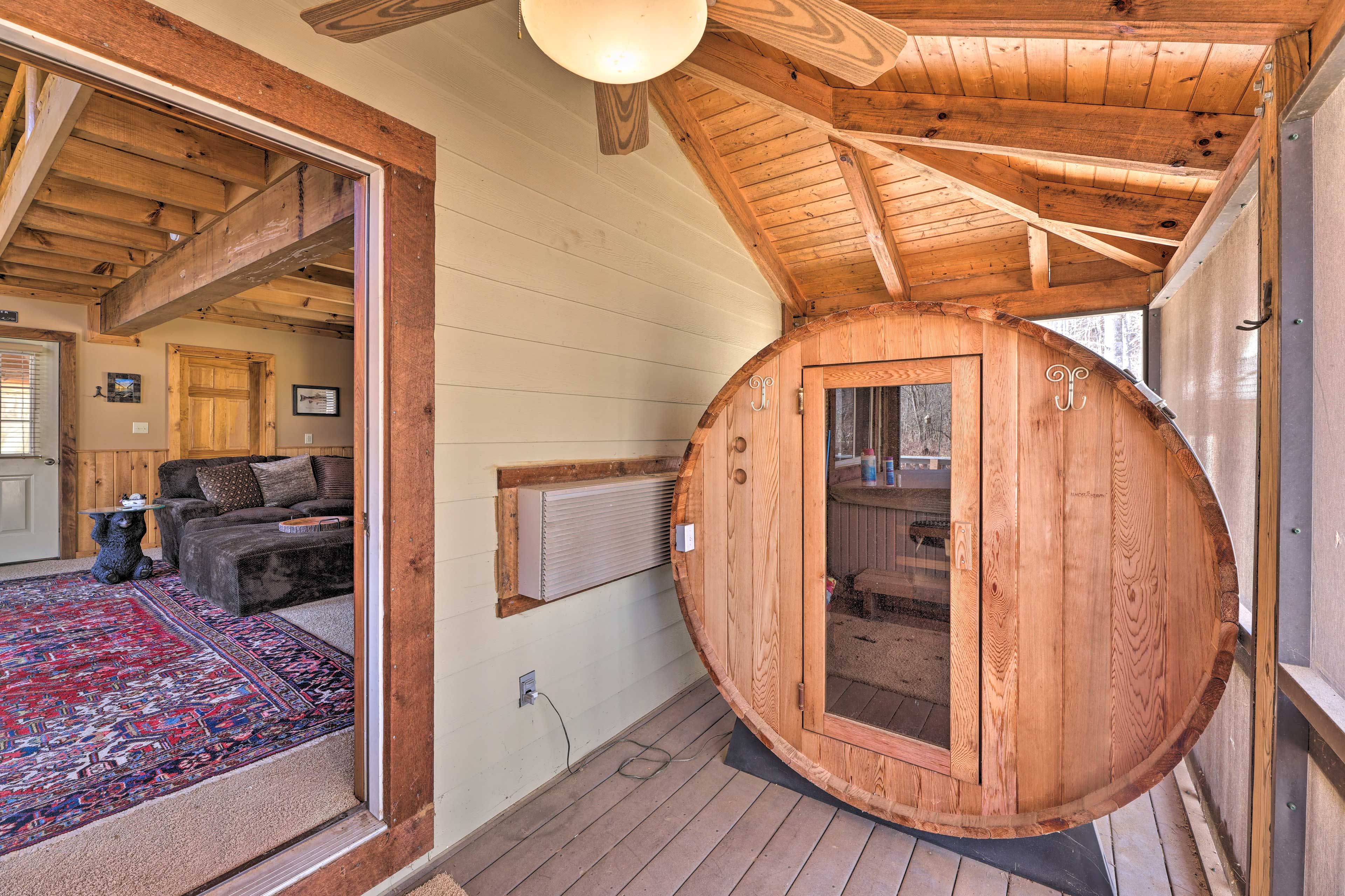 Enclosed Patio | Sauna