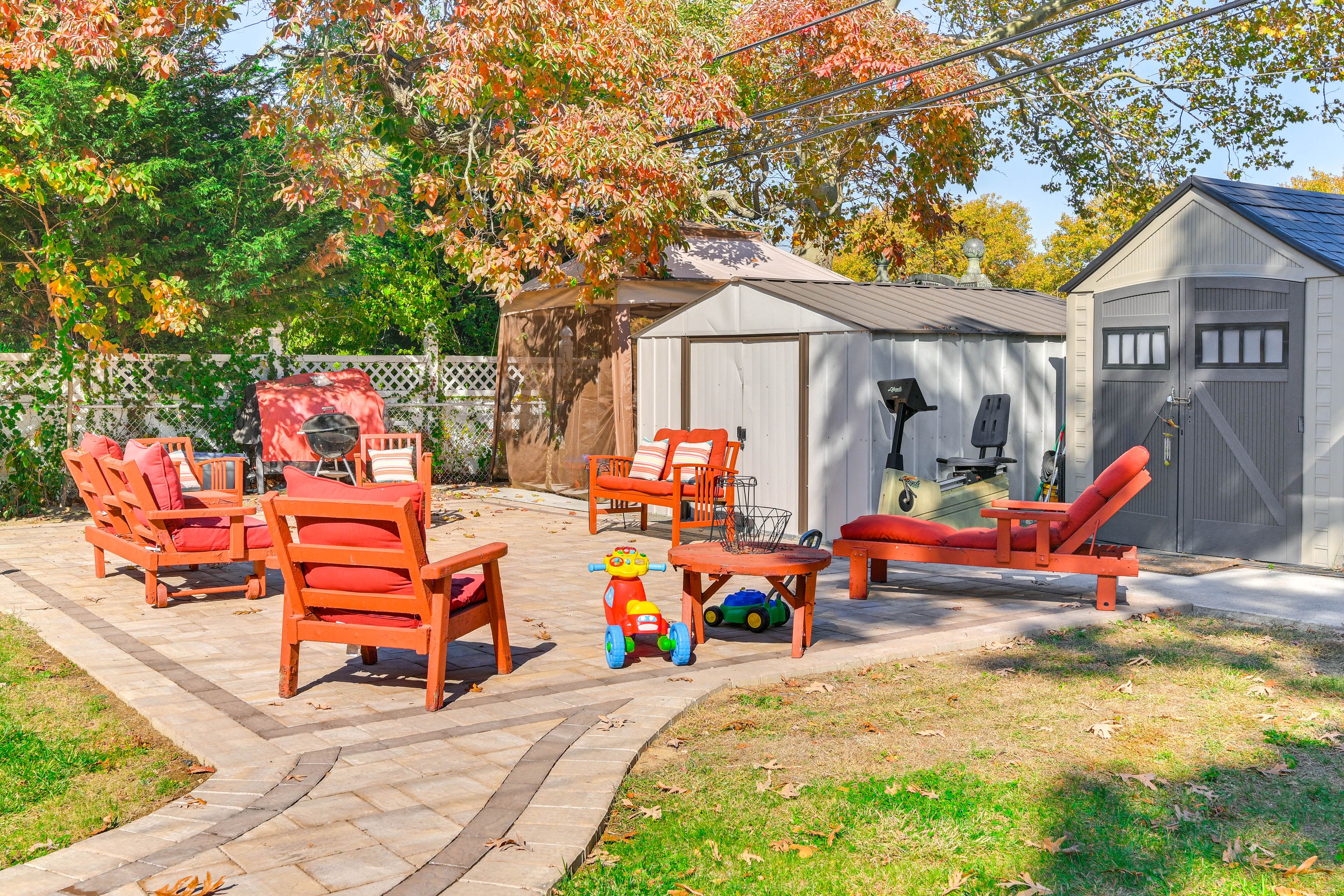 Patio | Seating | Grill