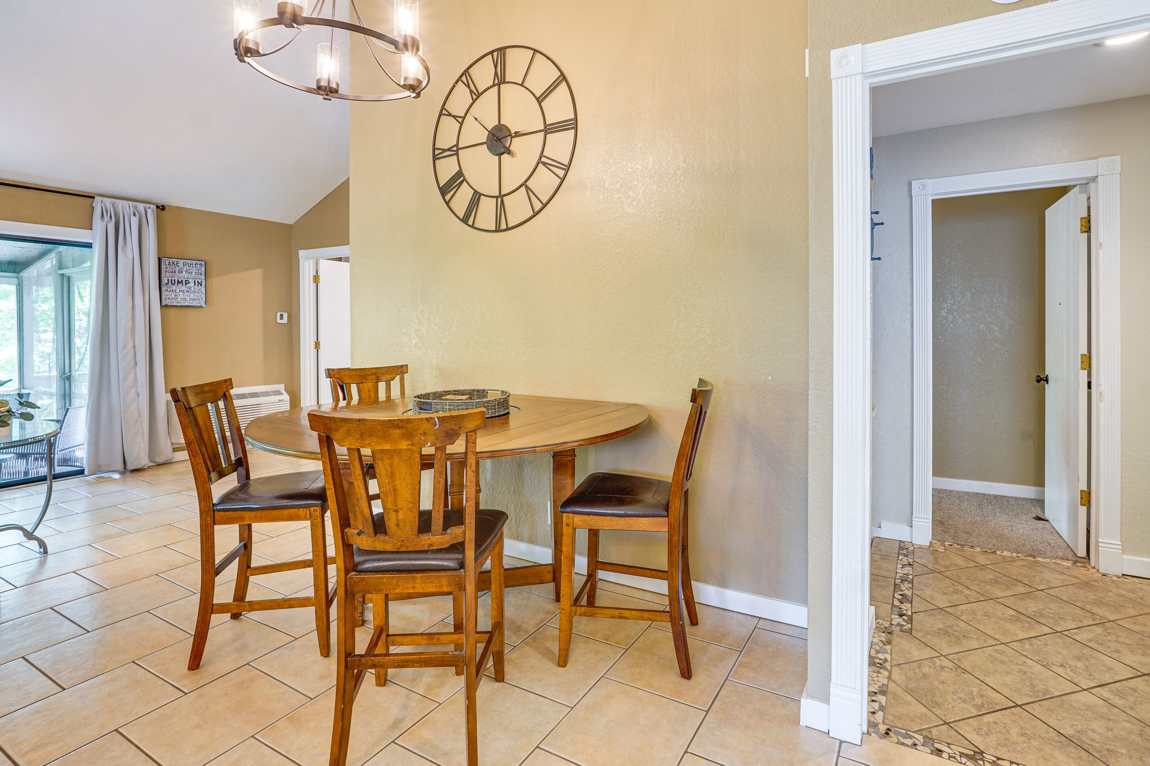 Dining Table | Main Floor