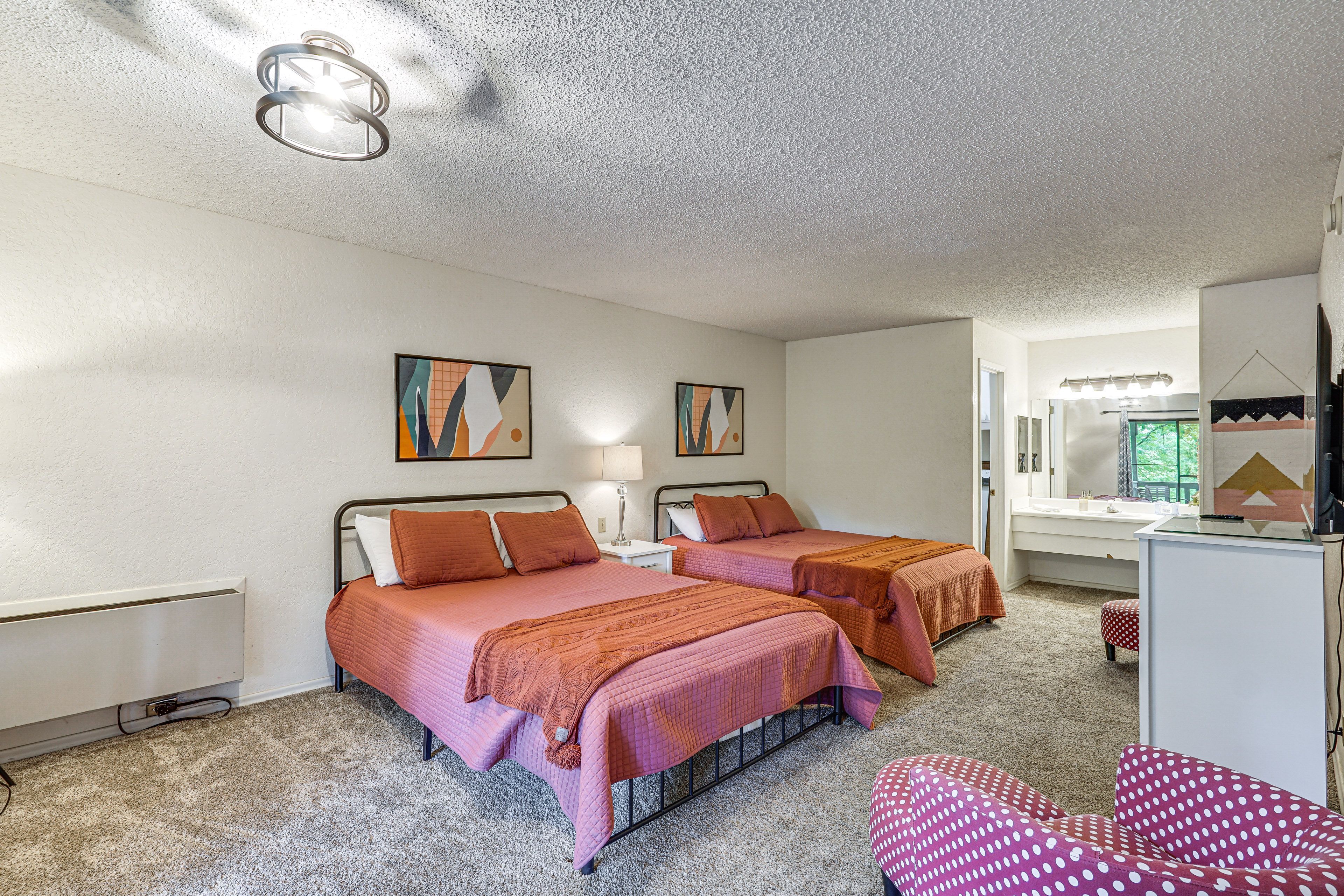 Bedroom 3 | 2 Queen Beds | Lower Floor