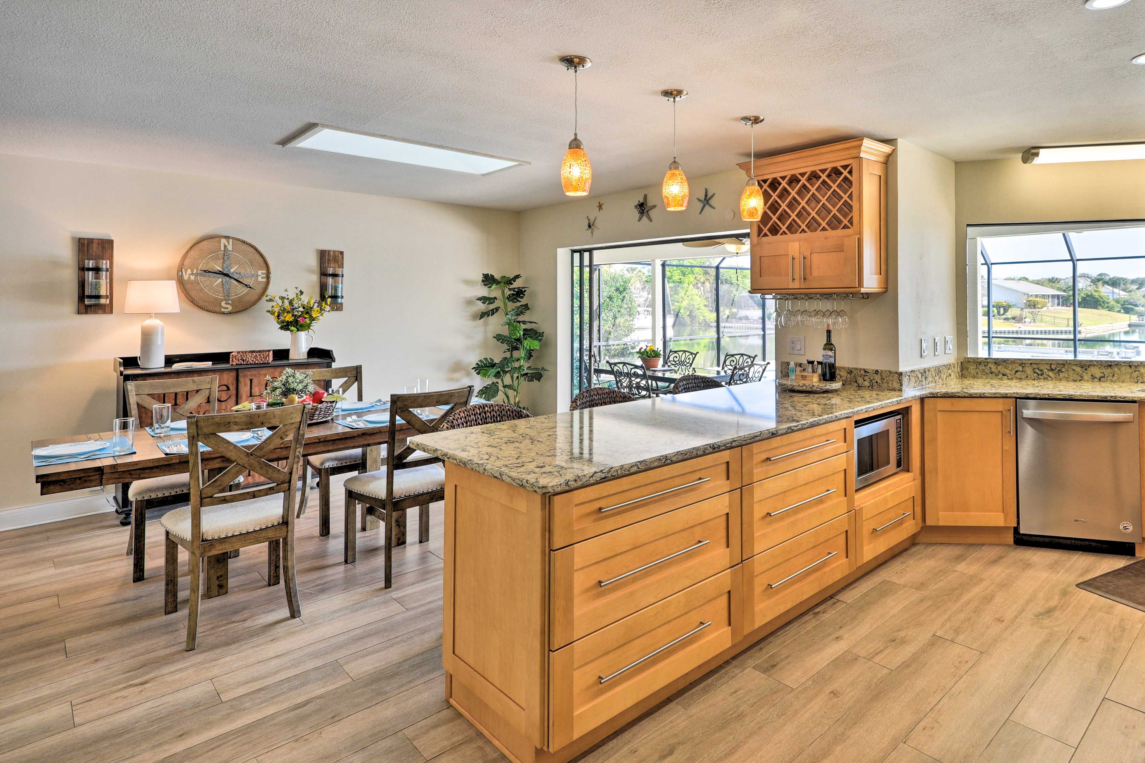 Kitchen | Dining Area
