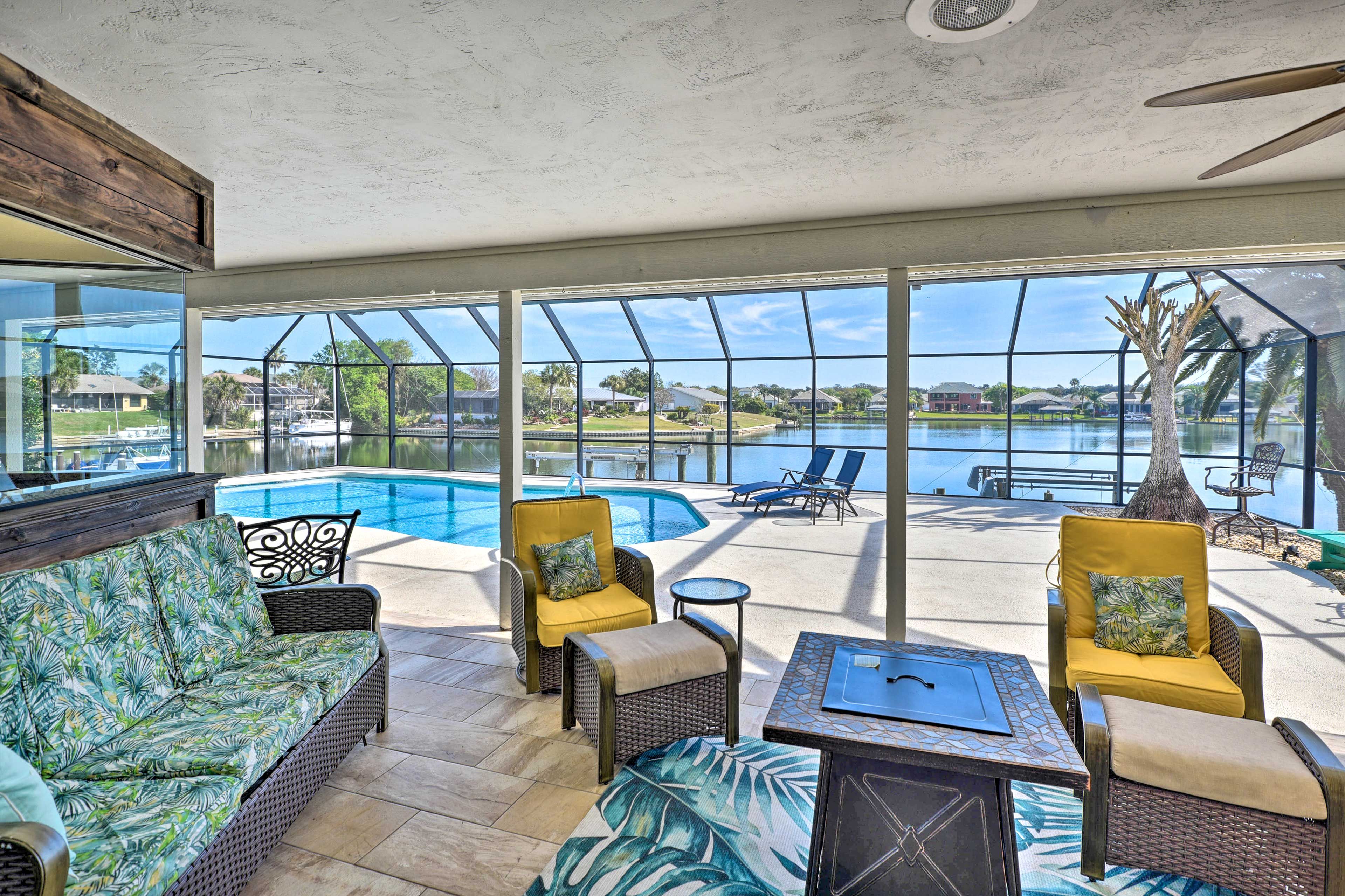 Covered Patio | Fire Pit