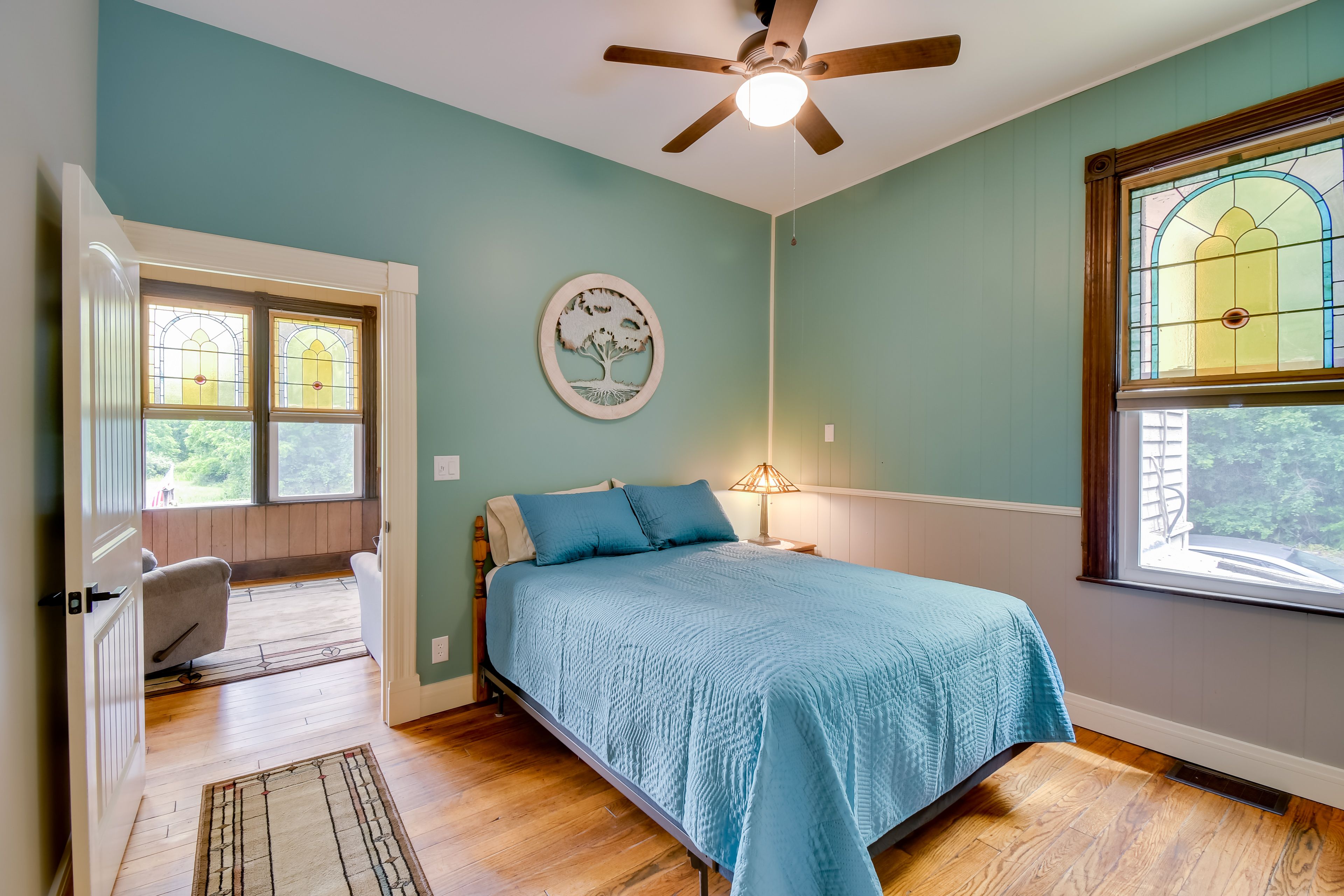 Bedroom 1 | Queen Bed | Linens Provided | Shared En-Suite Bathroom