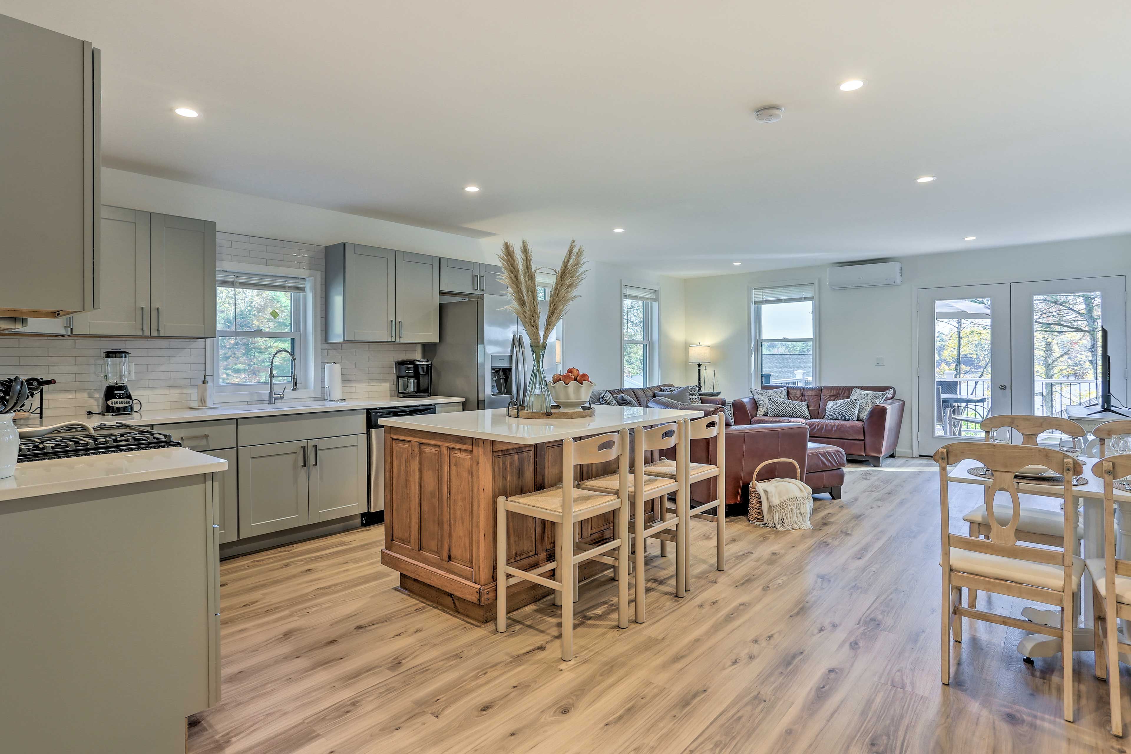 Kitchen | Living Room