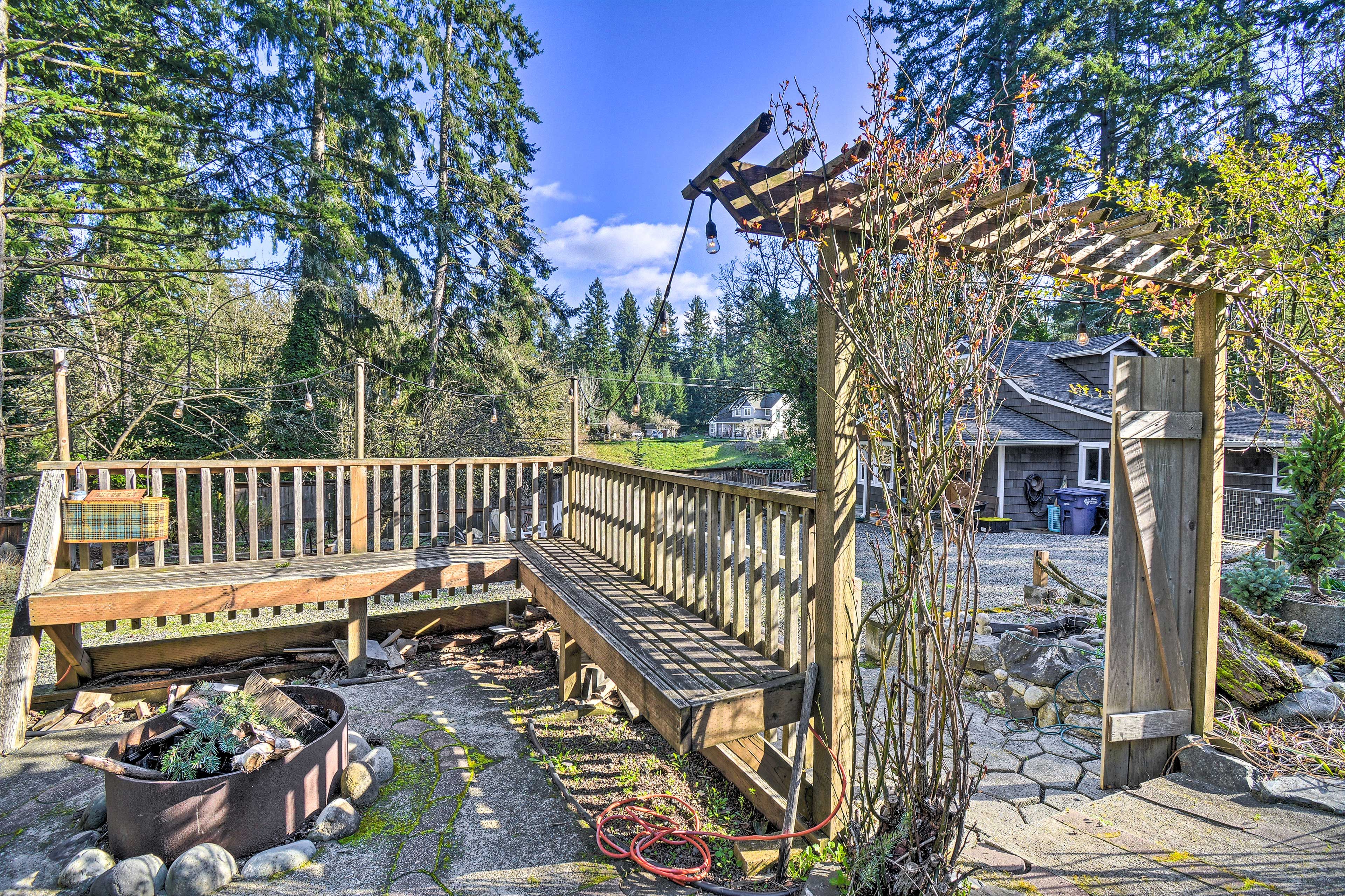 Cabin Exterior | Fire Pit