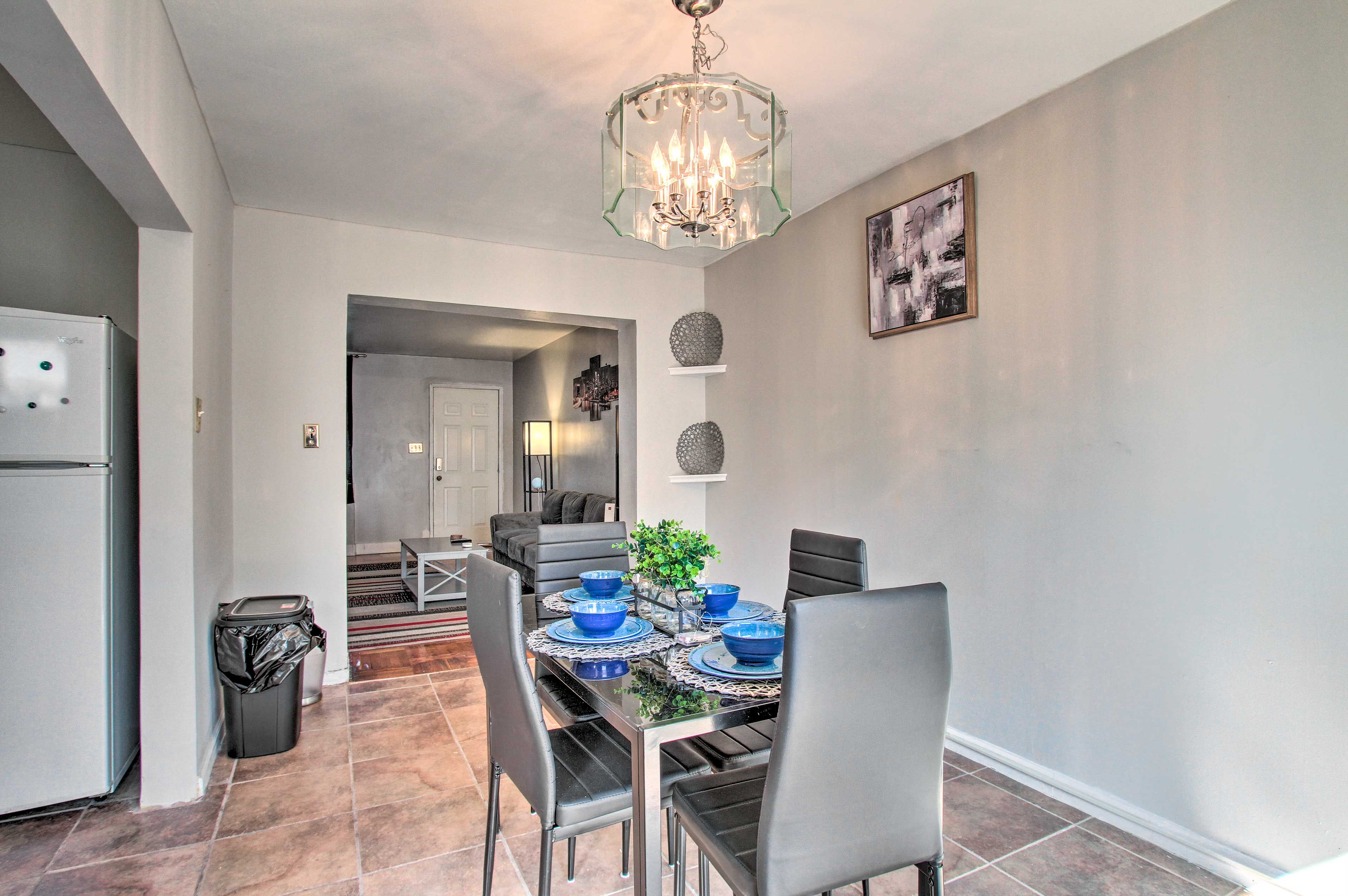 Dining Area | Access to Deck