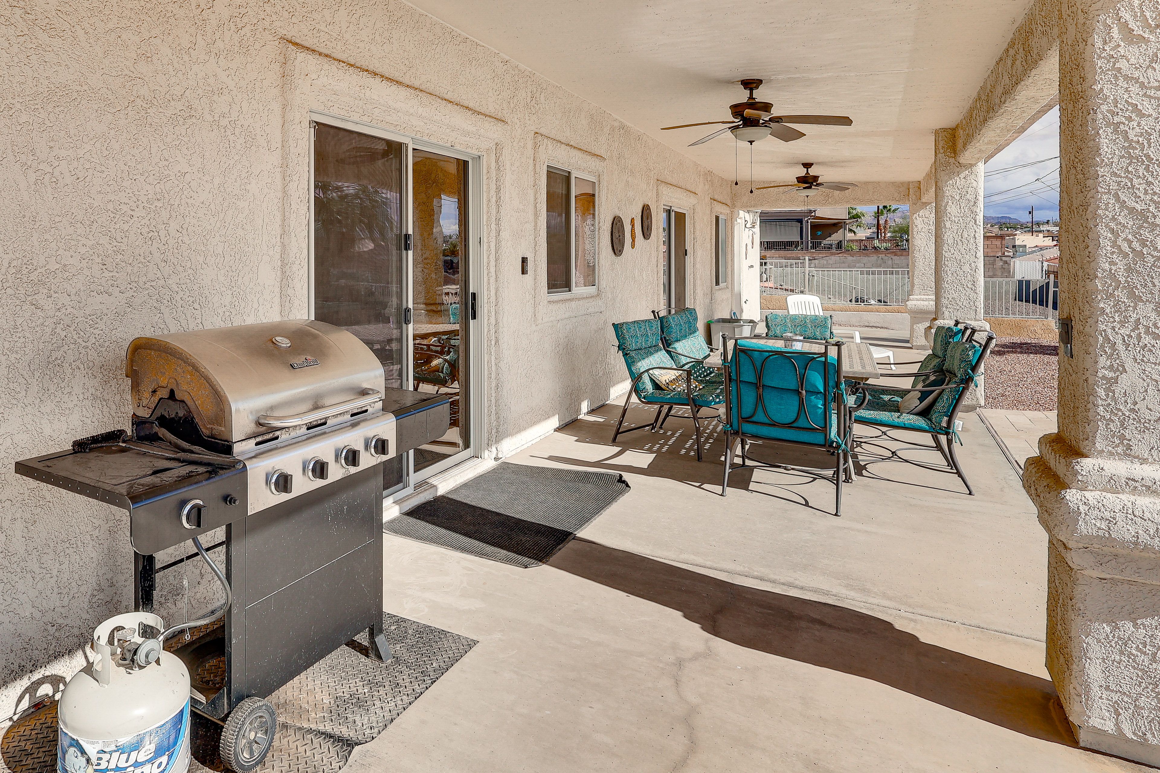 Covered Patio | Gas Grill