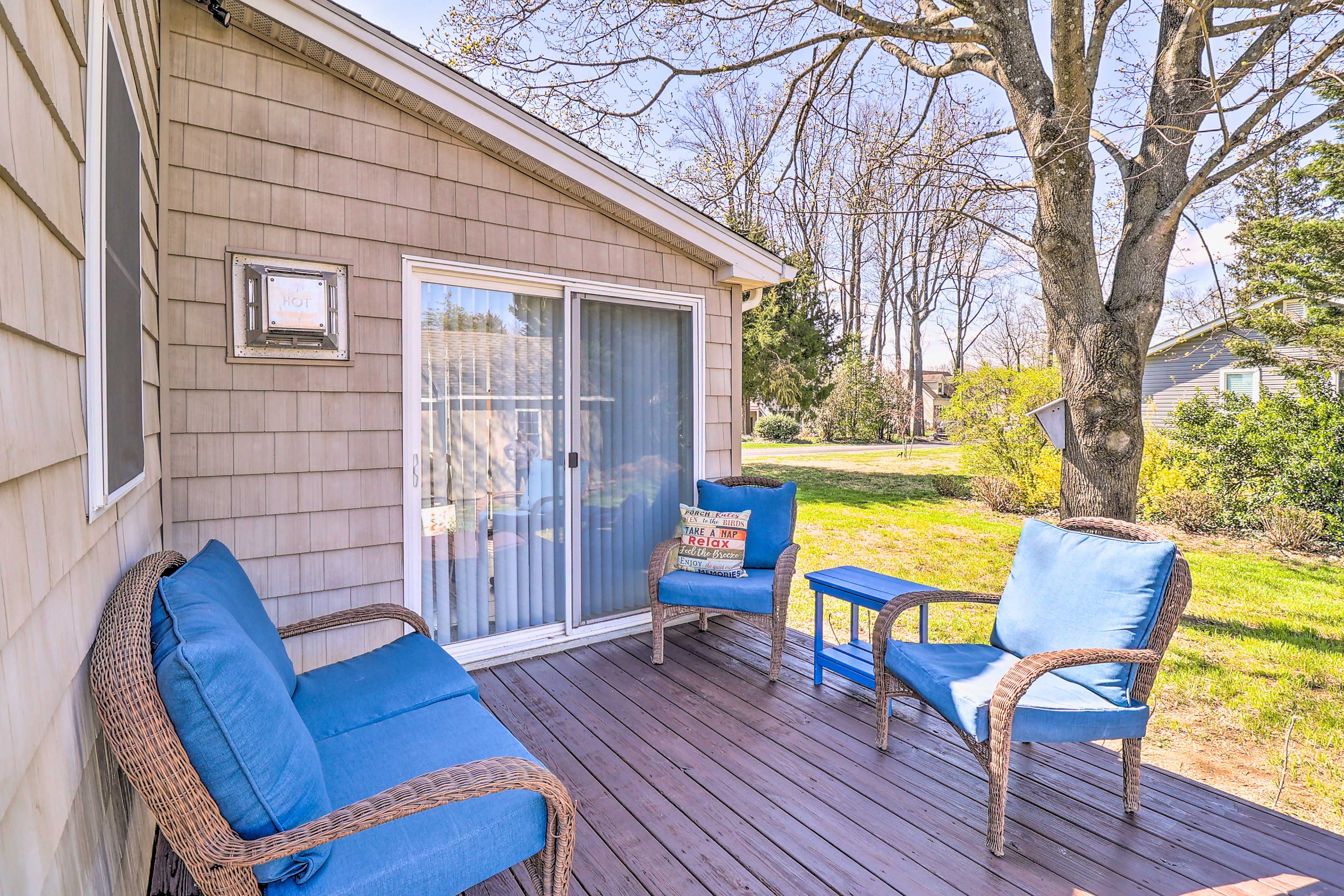 Deck | Gas Grill Available | Kayaks & Bikes Available