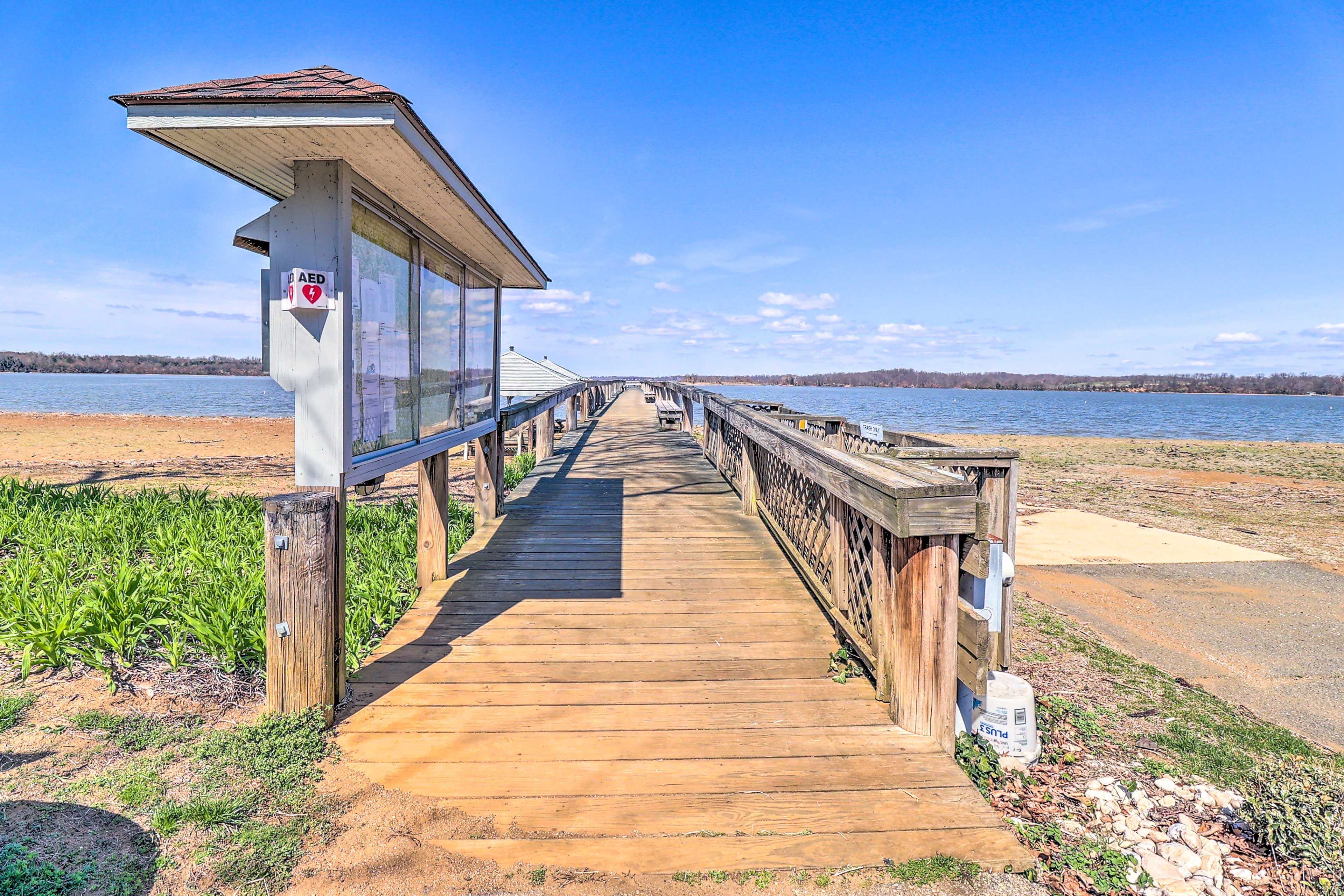 Neighborhood Pier