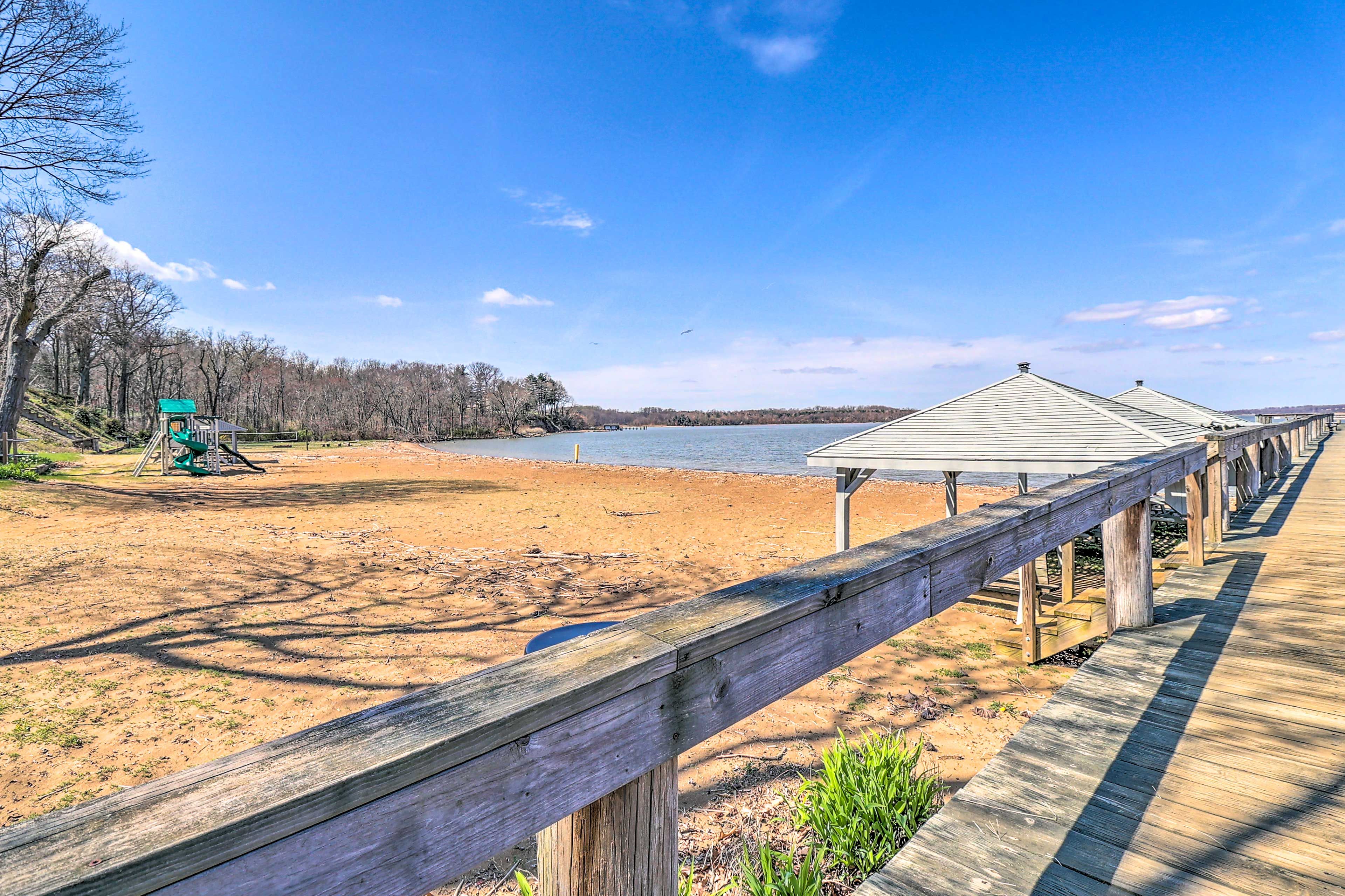 Neighborhood Pier
