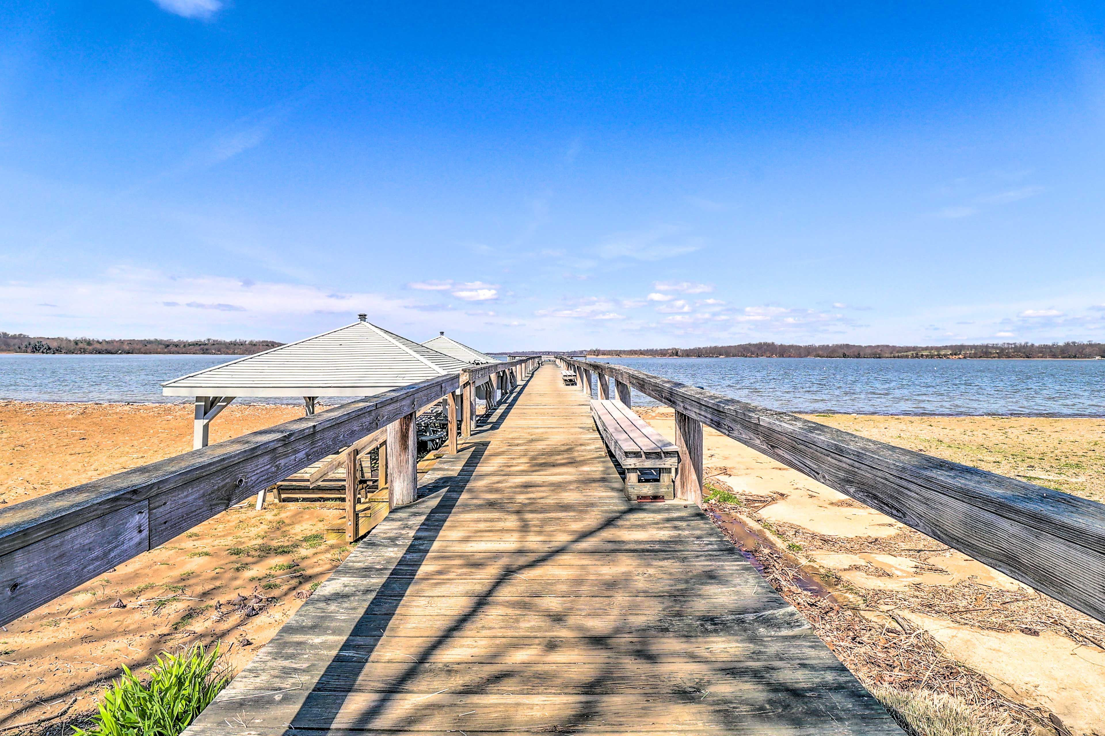 Neighborhood Pier