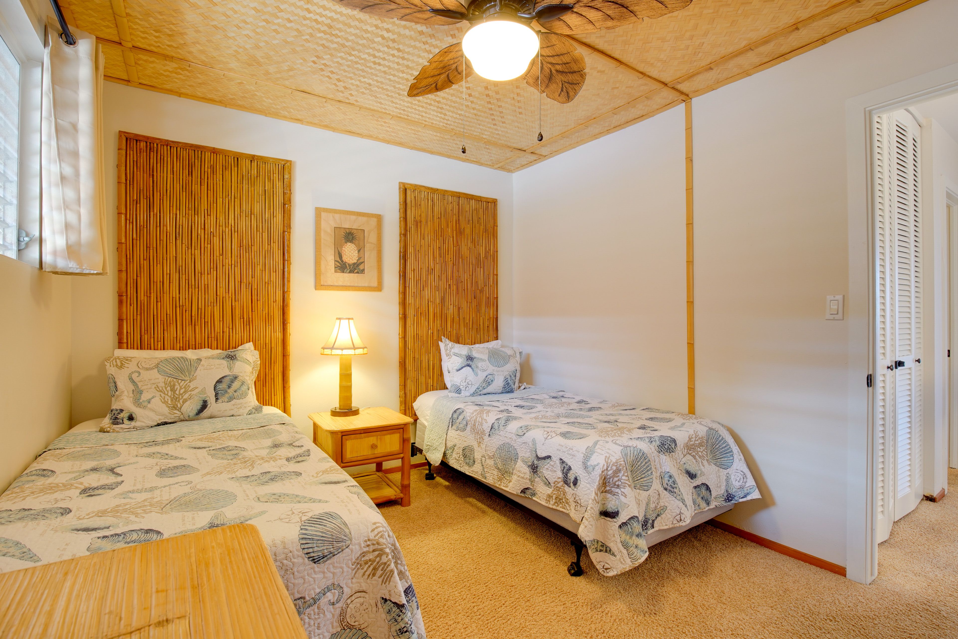 Bedroom 2 | 2 Twin Beds | 3rd Floor
