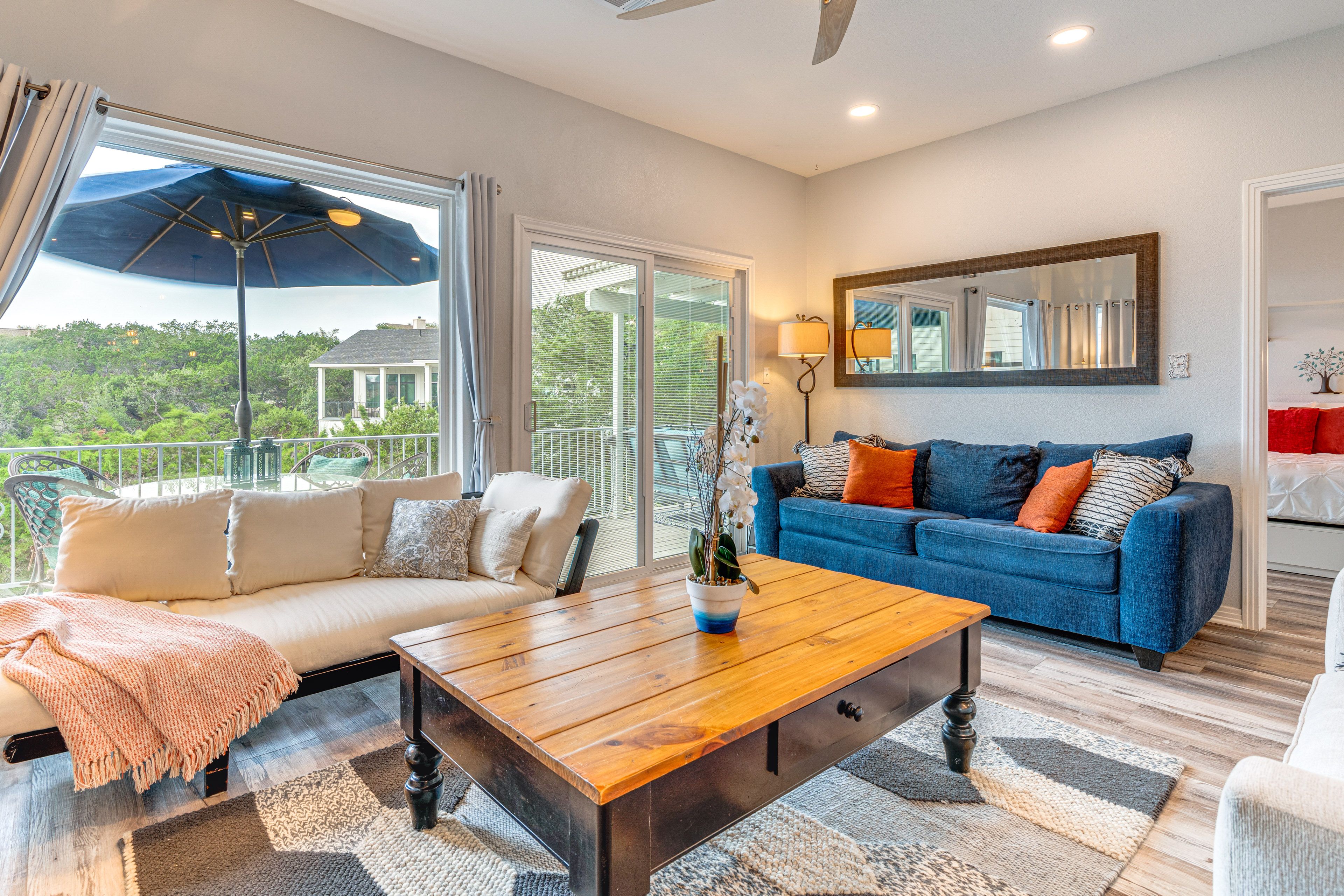 Living Room | Queen Sleeper Sofa