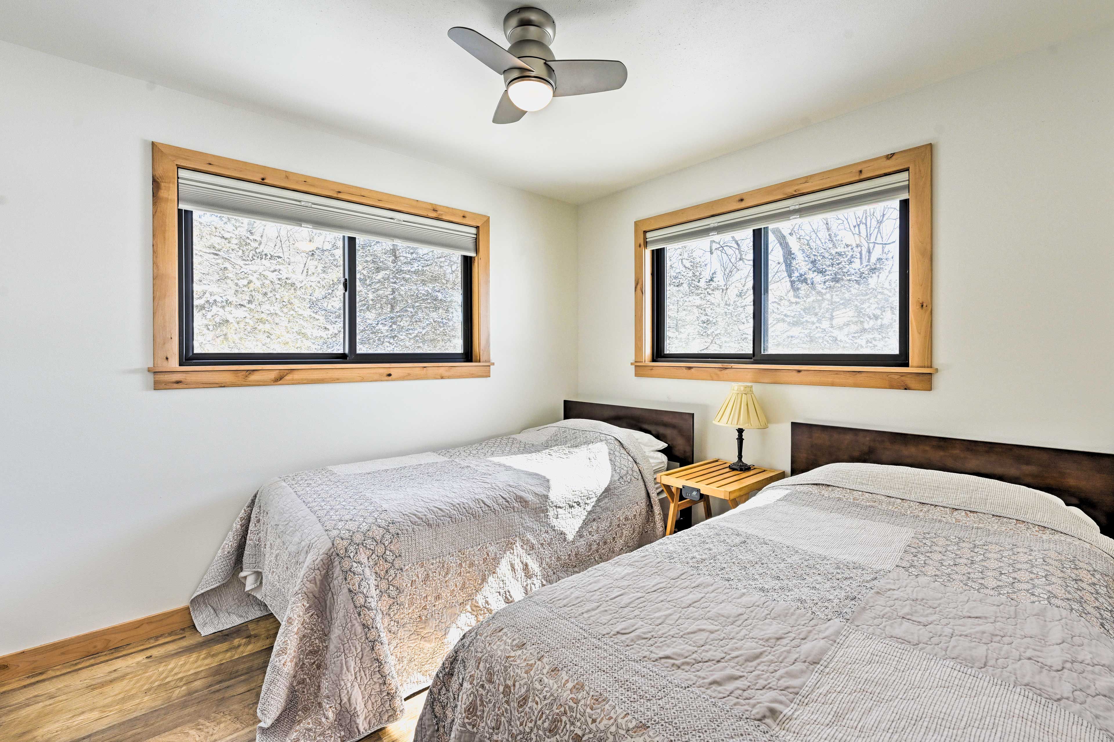Bedroom 2 | 2 Twin Beds | 2nd Floor