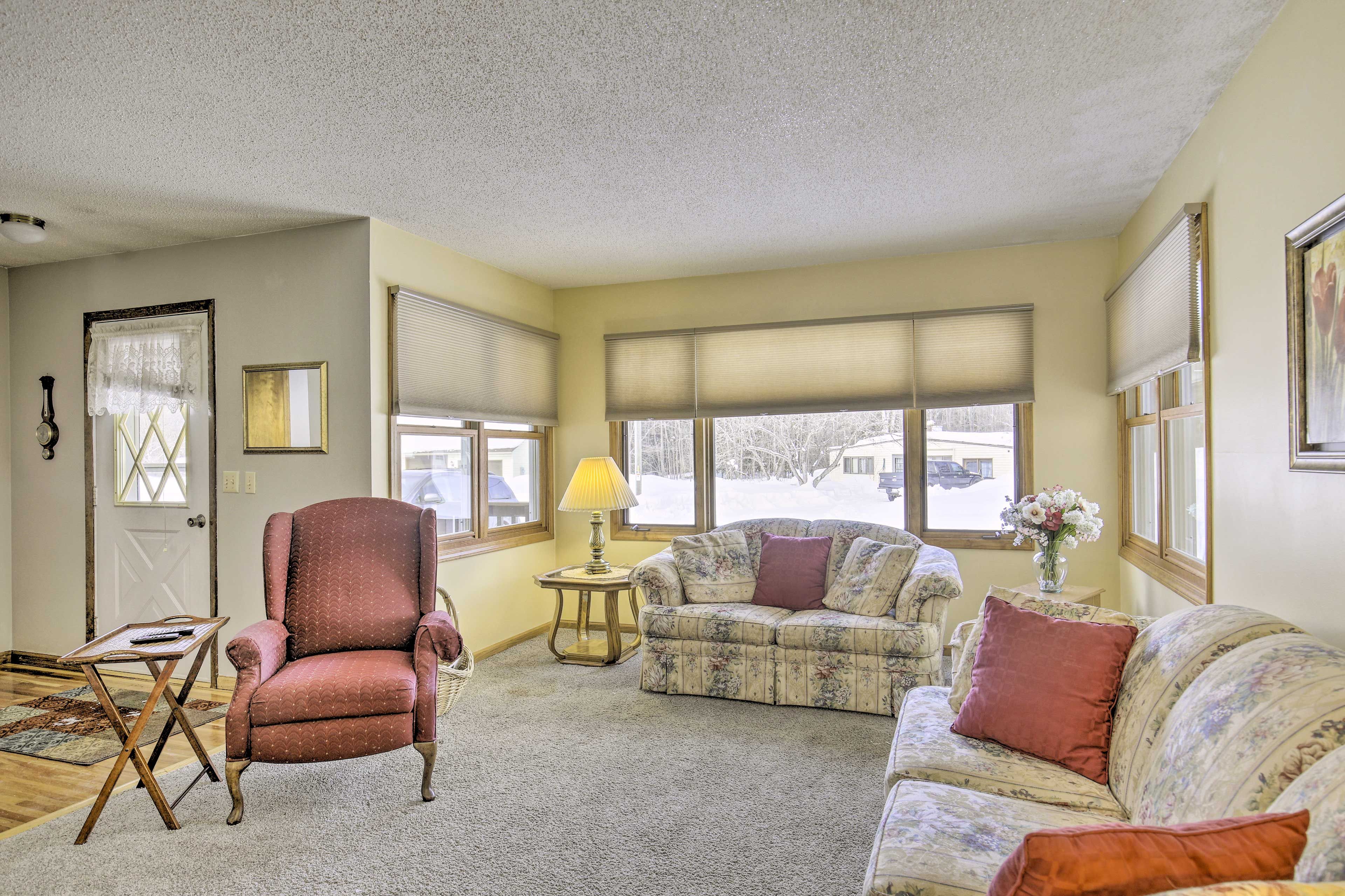 Living Room | Free WiFi