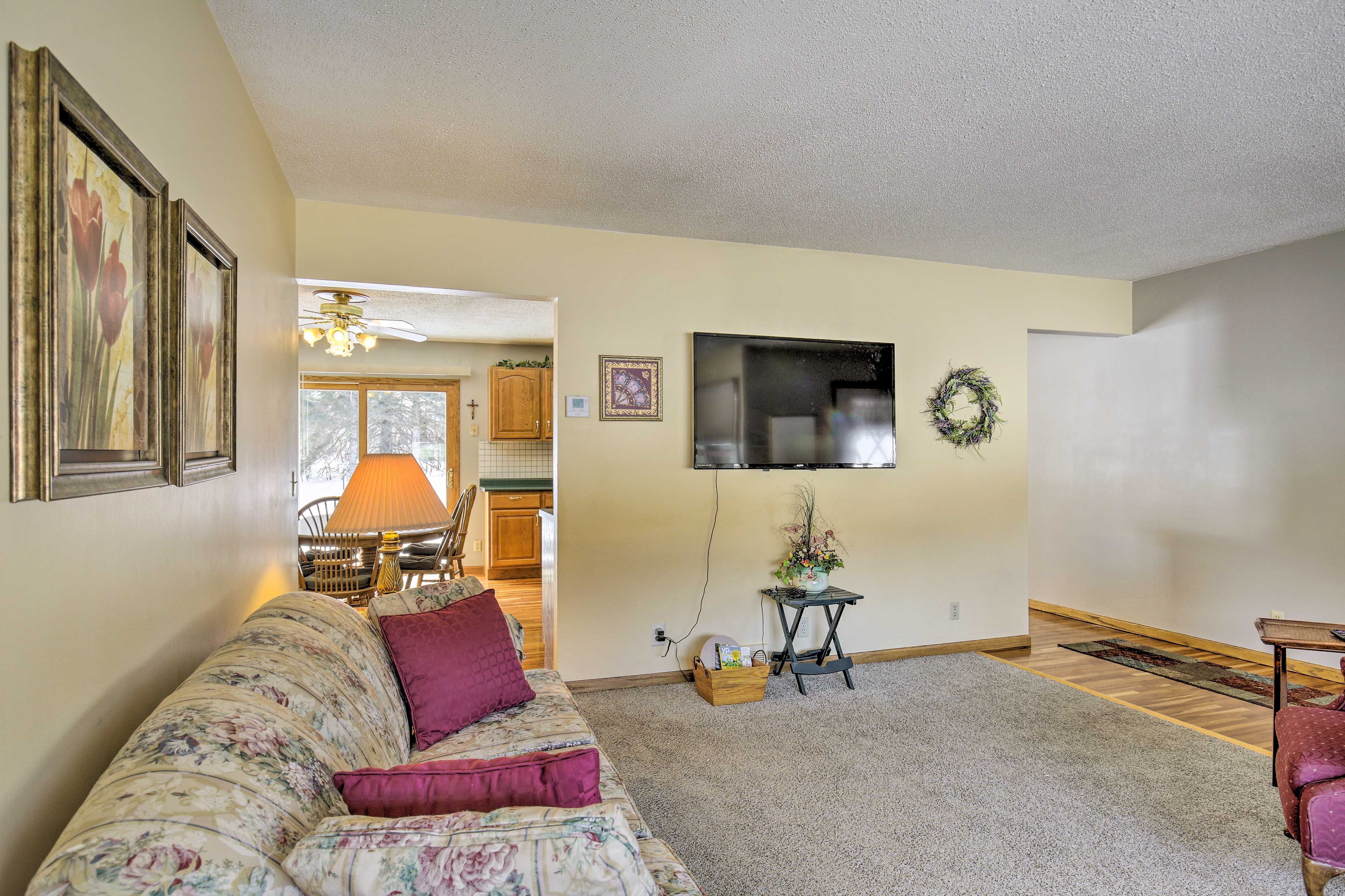 Living Room | Smart TV
