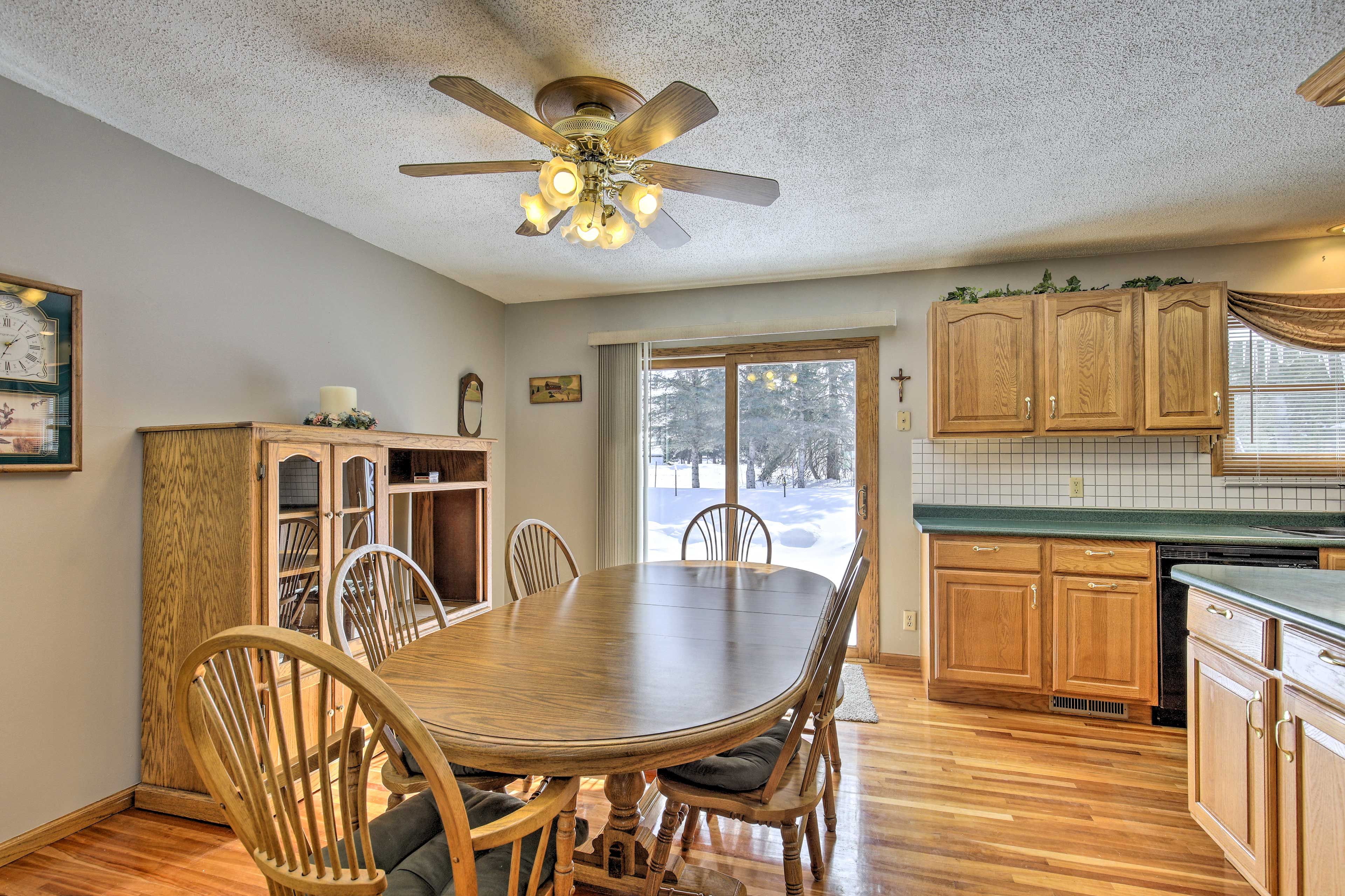 Kitchen | Dining Area