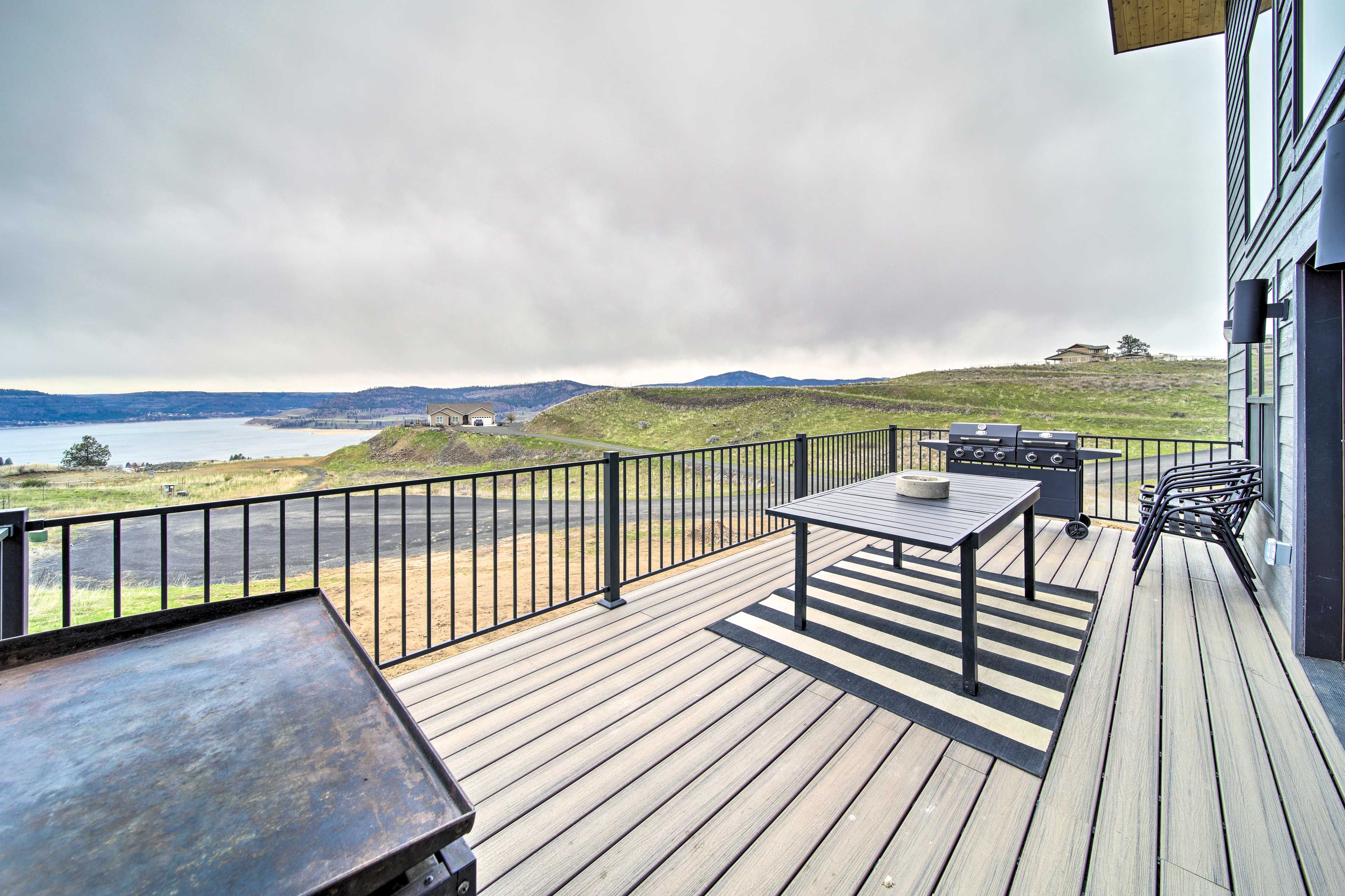 Spacious Deck