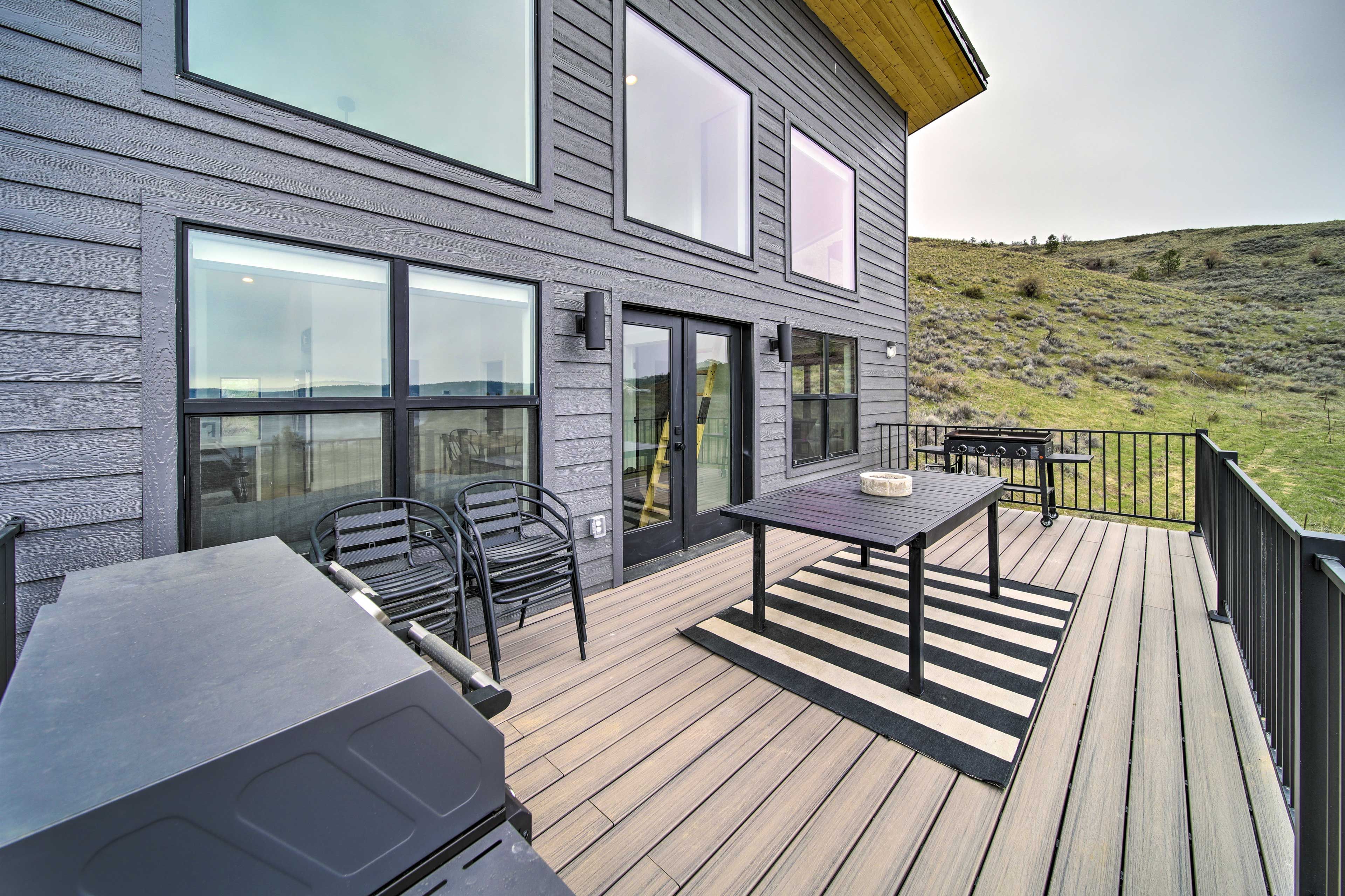 Spacious Deck