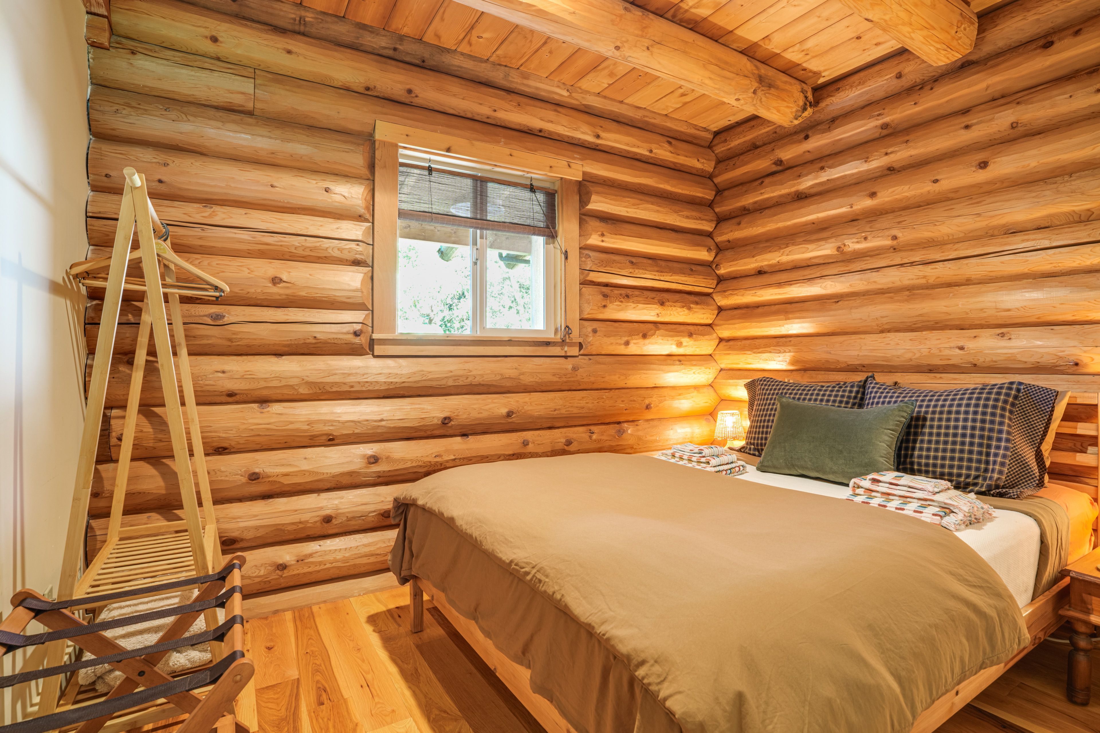 Bedroom 3 | Queen Bed | 1st Floor