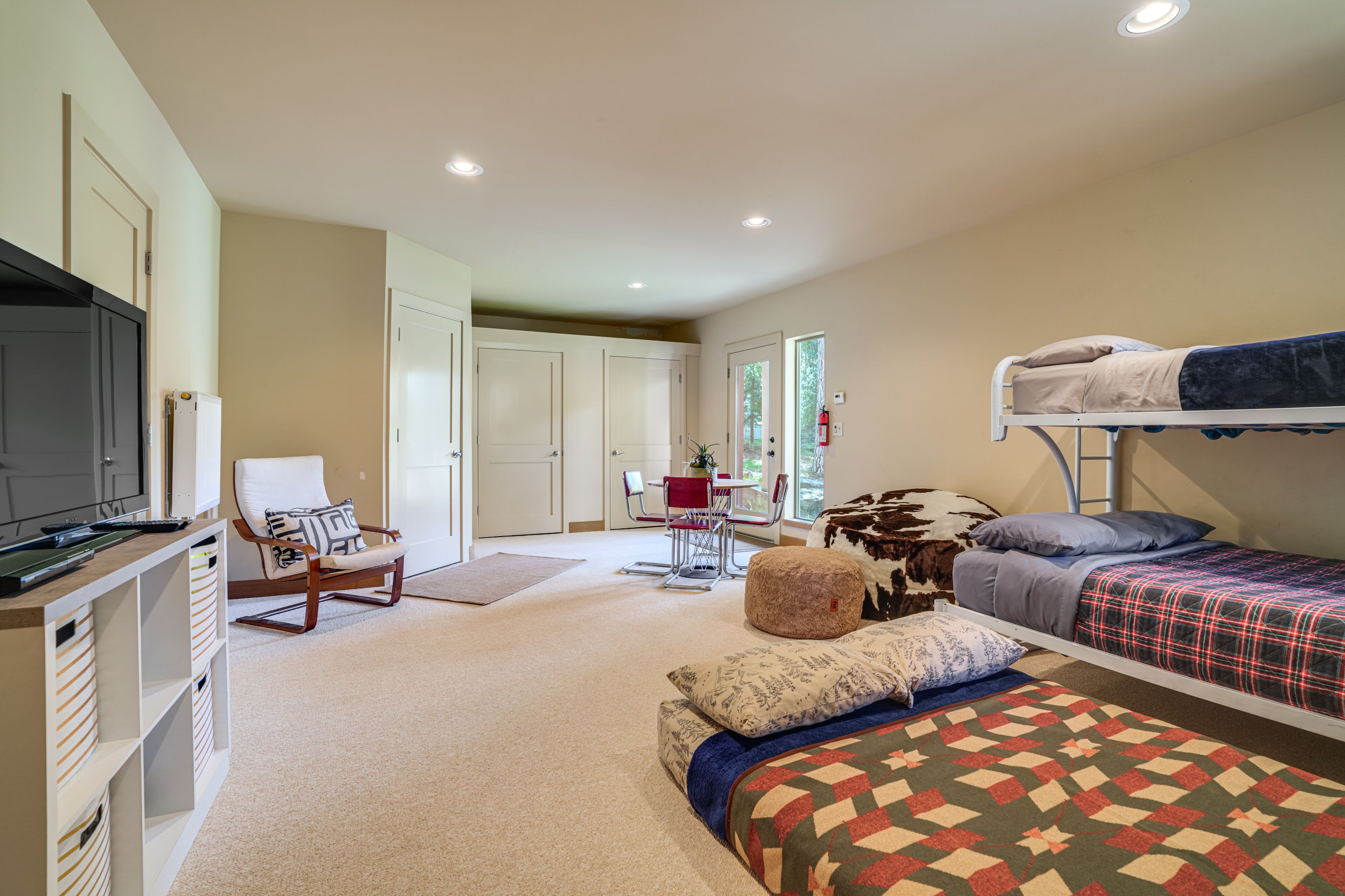 Bedroom 4 | Twin/Full Bunk Bed | Basement