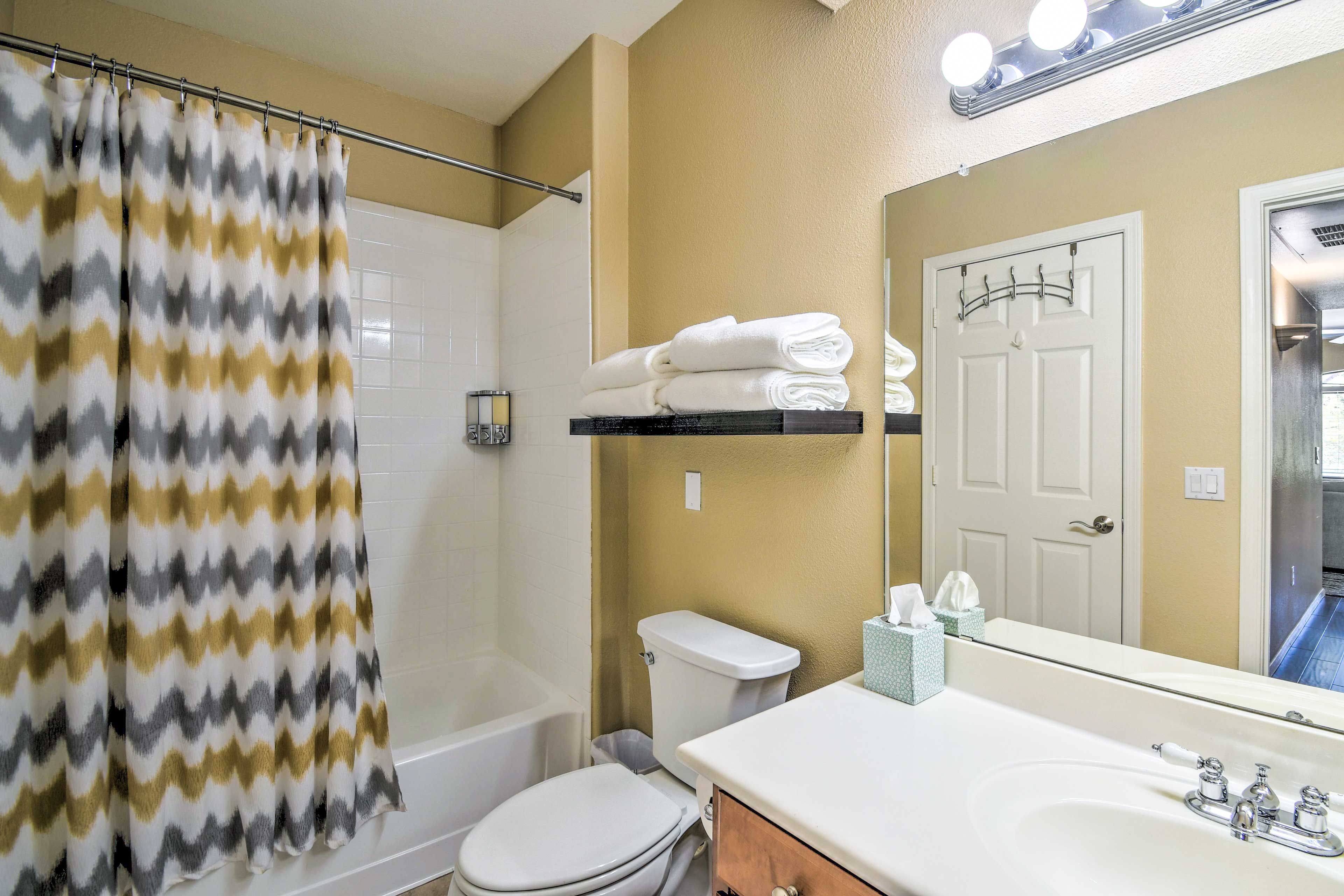 Full Bathroom | Hair Dryer