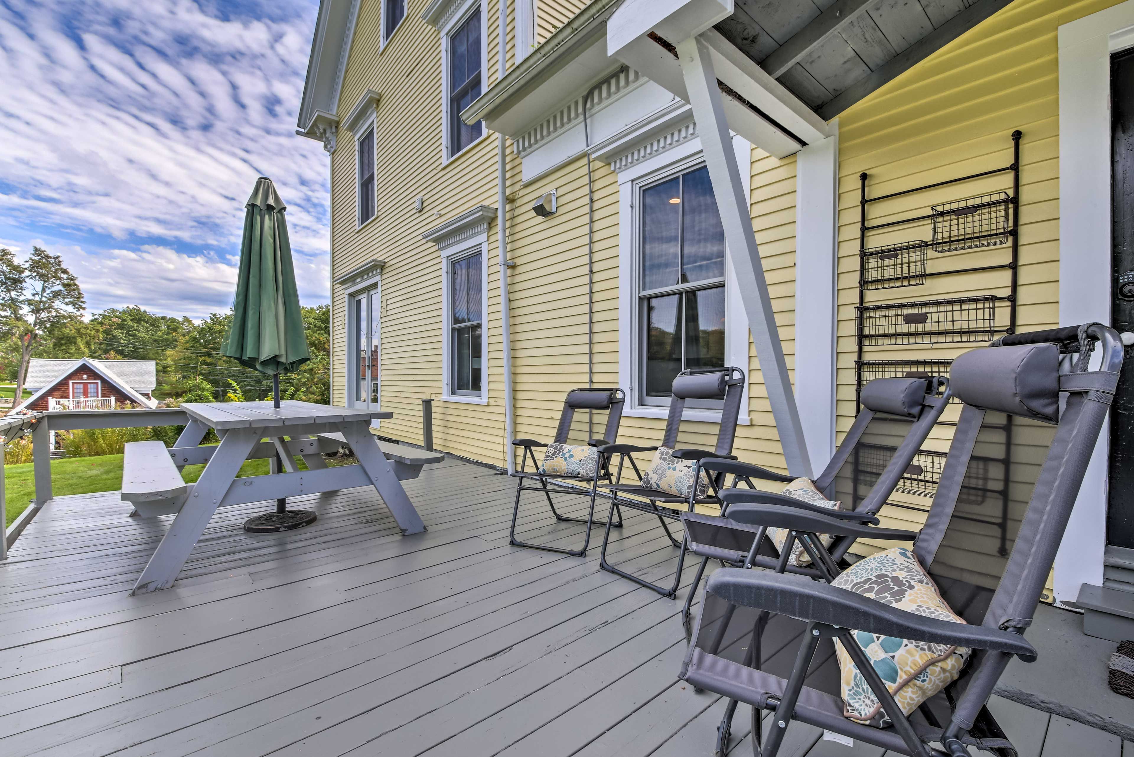 Furnished Deck
