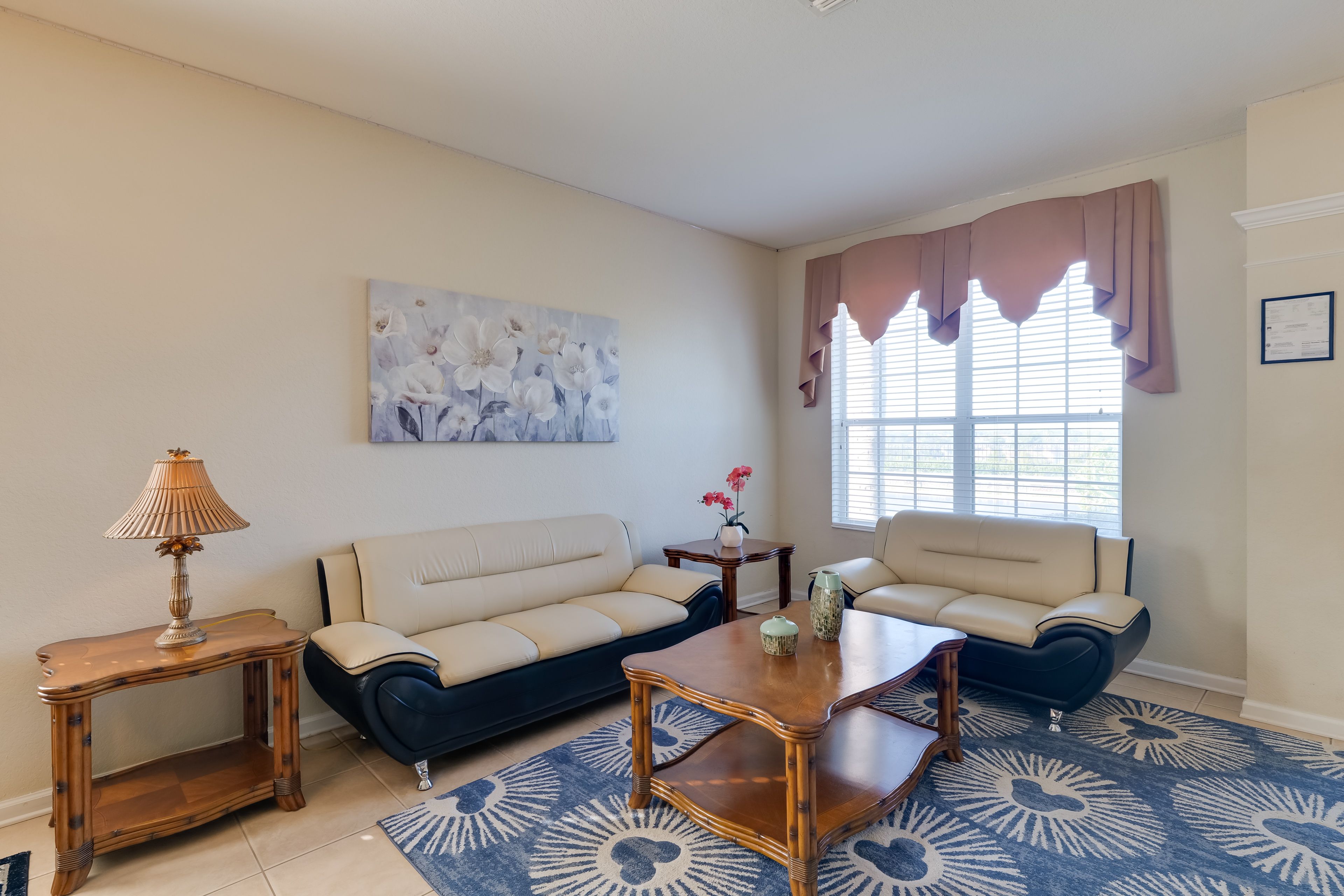 Sitting Room | 1st Floor