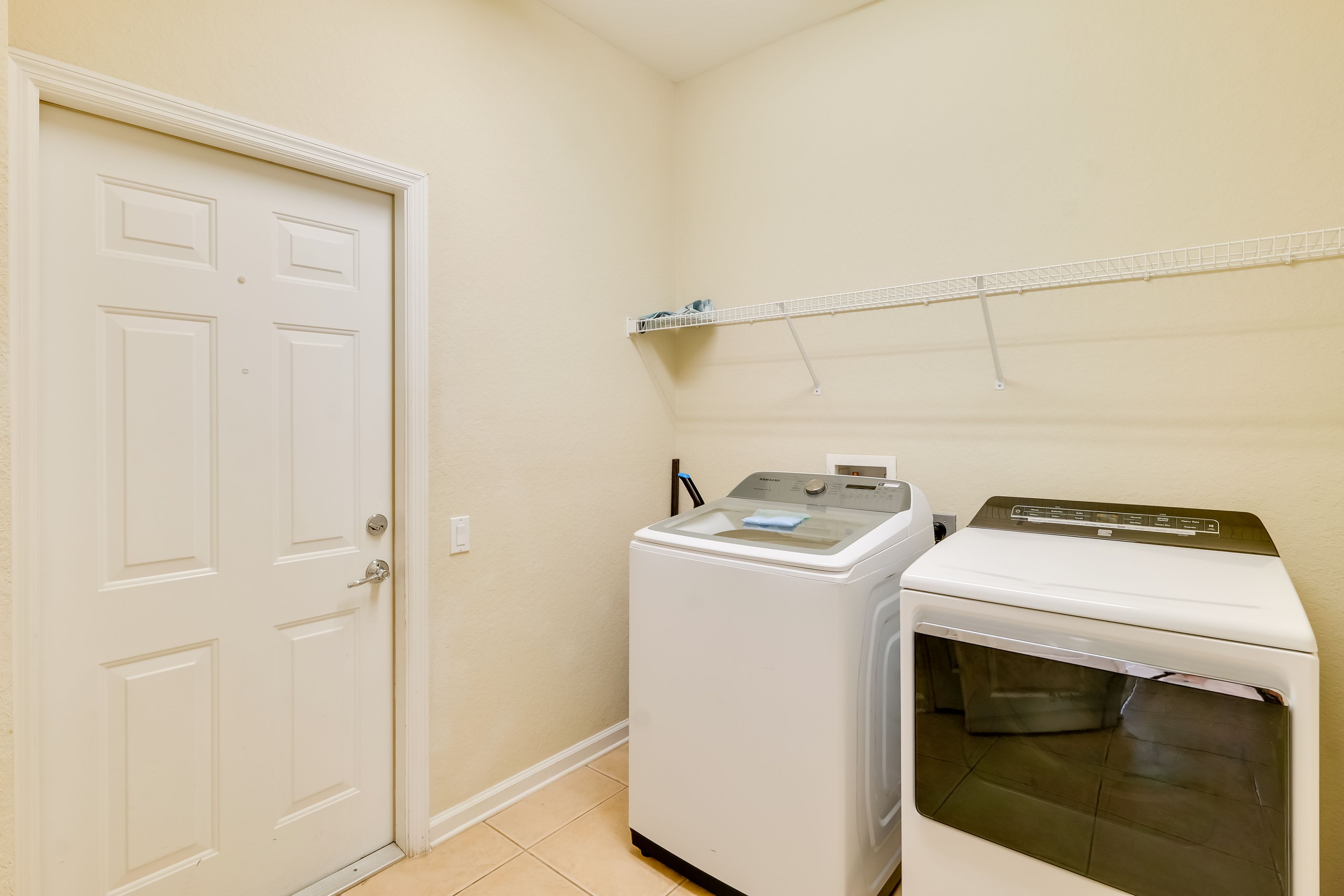 Washer/Dryer | 1st Floor