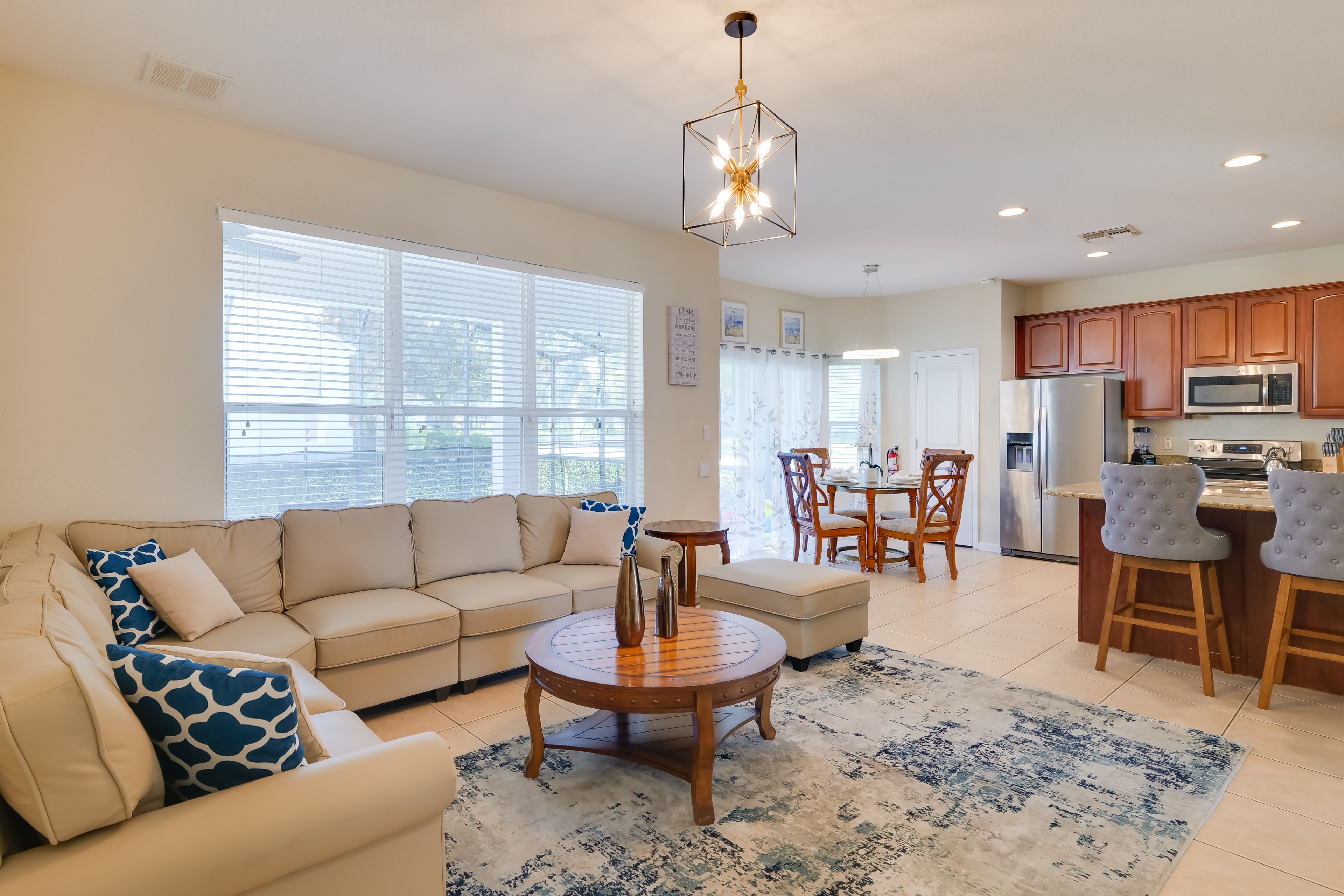 Kissimmee Vacation Rental | 6BR | 4BA | 2,812 Sq Ft | 1 Step to Enter