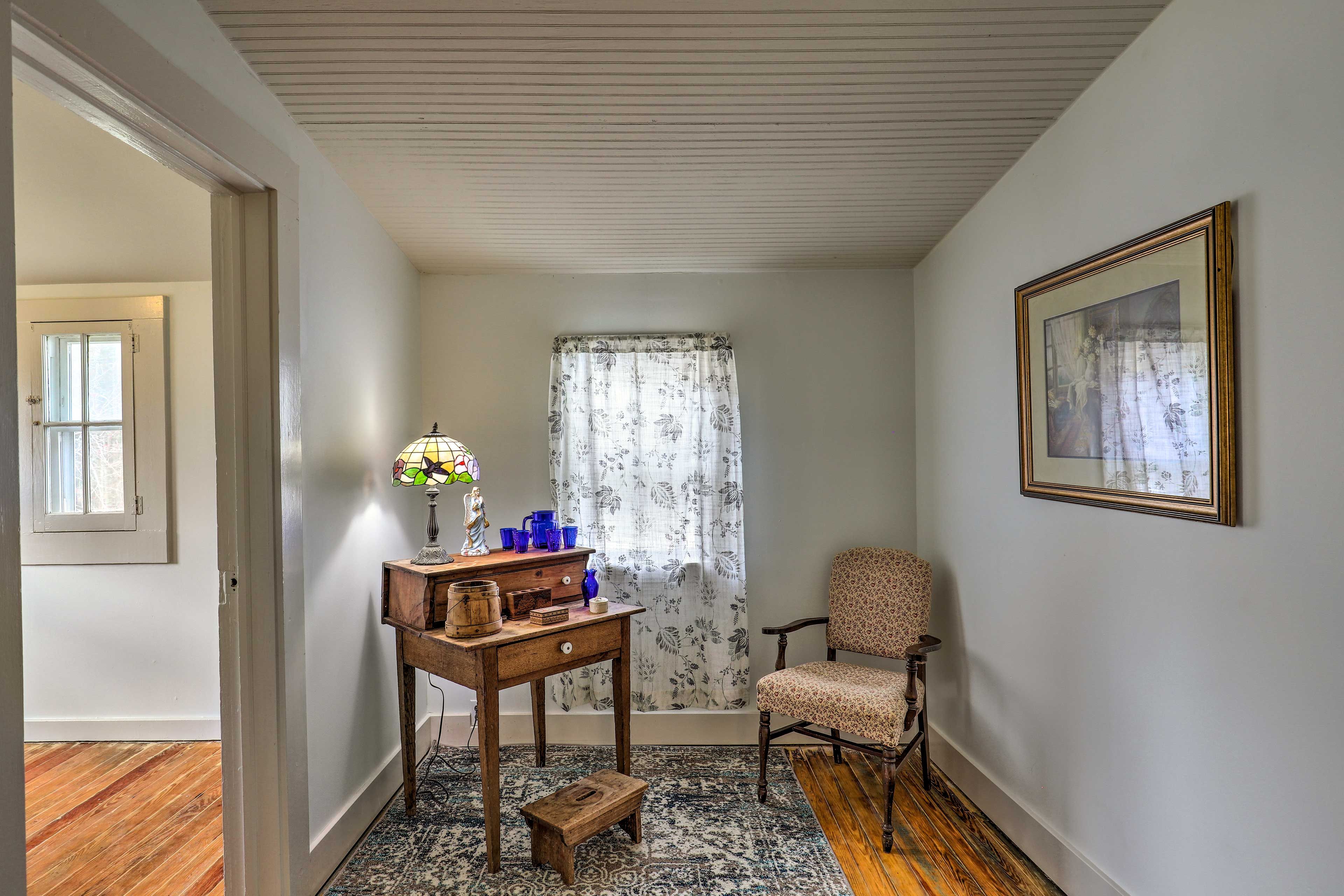 Sitting Room | Main Level