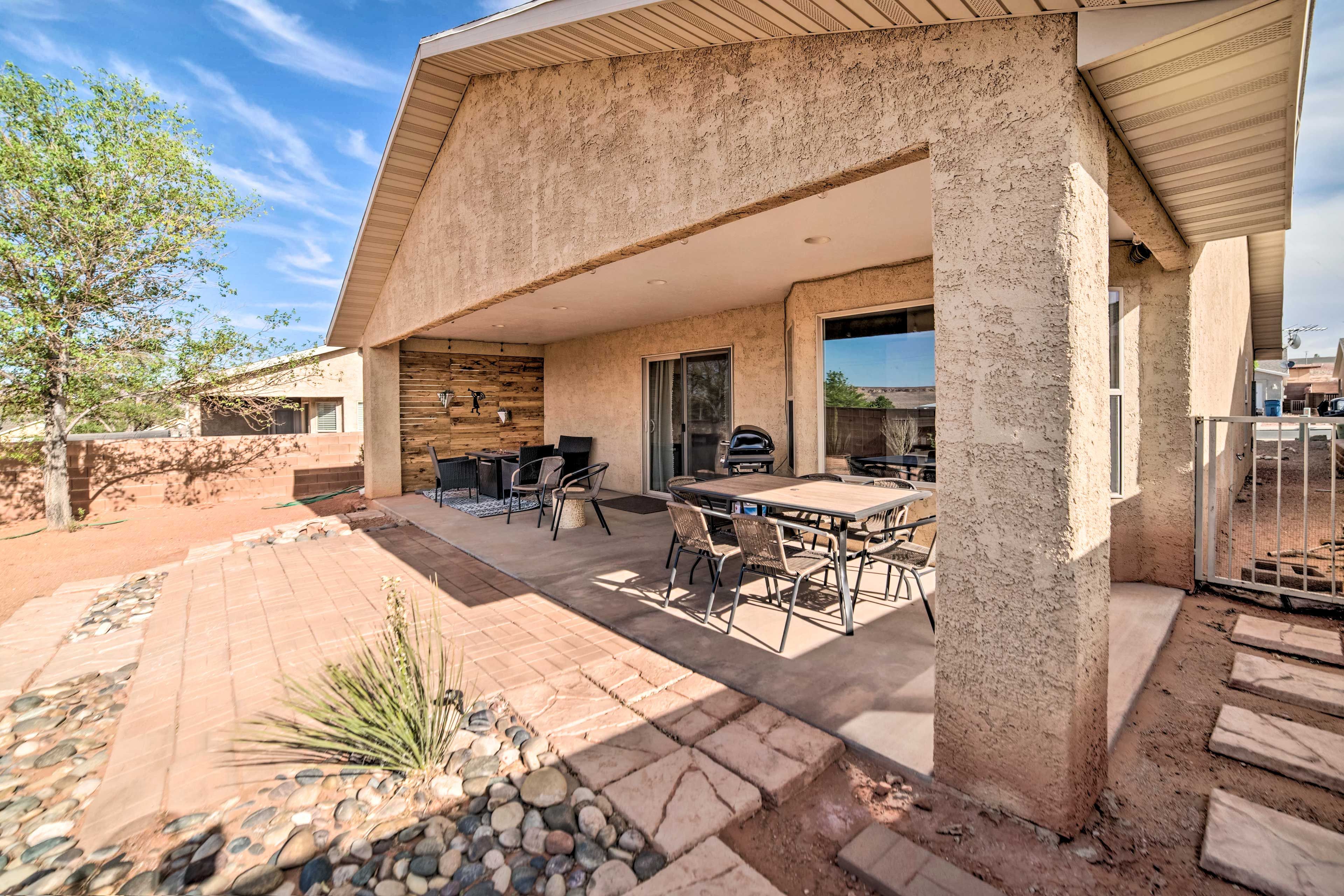 Covered Patio | Gas Grill | Gas Fire Pit