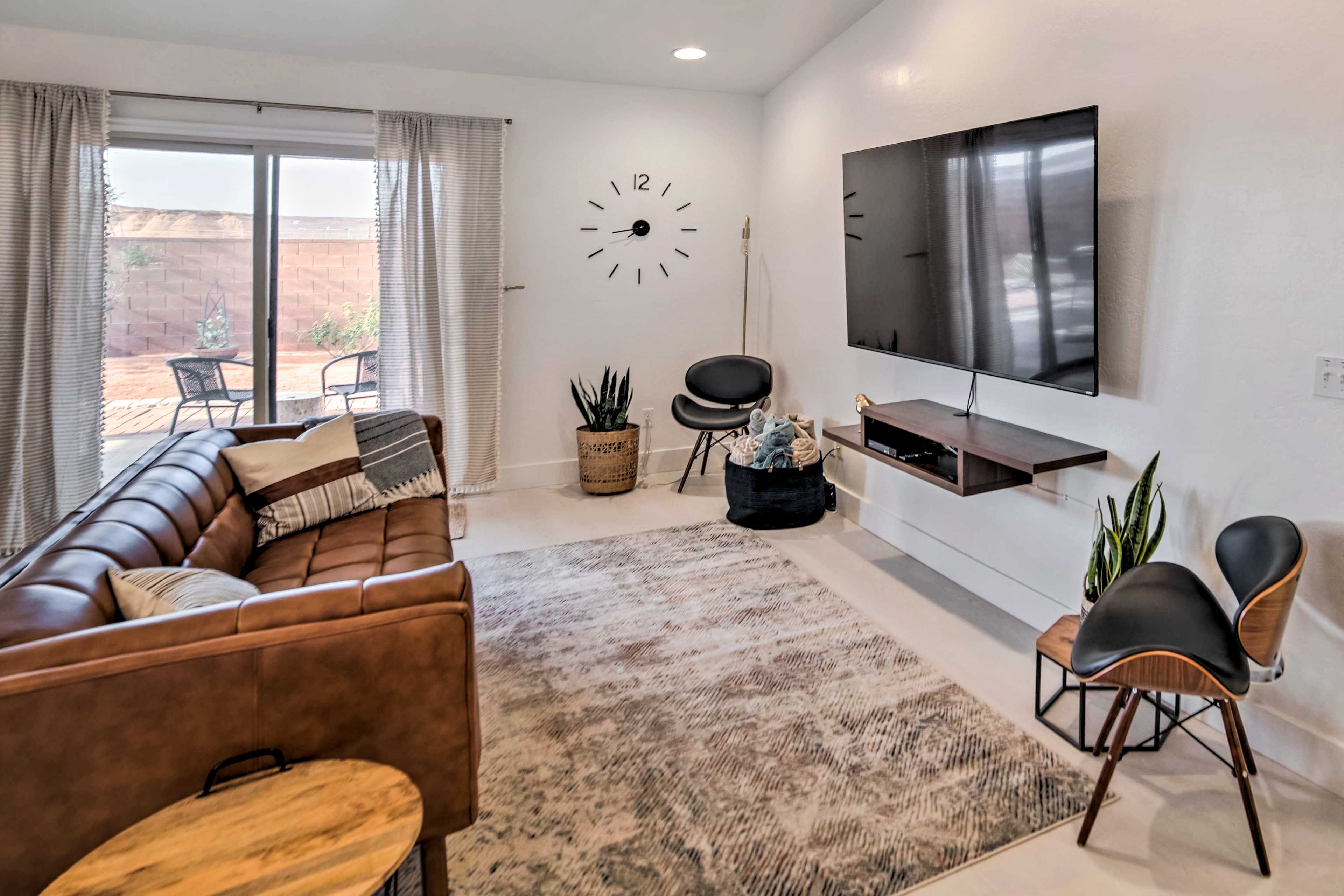 Living Room | Smart TV
