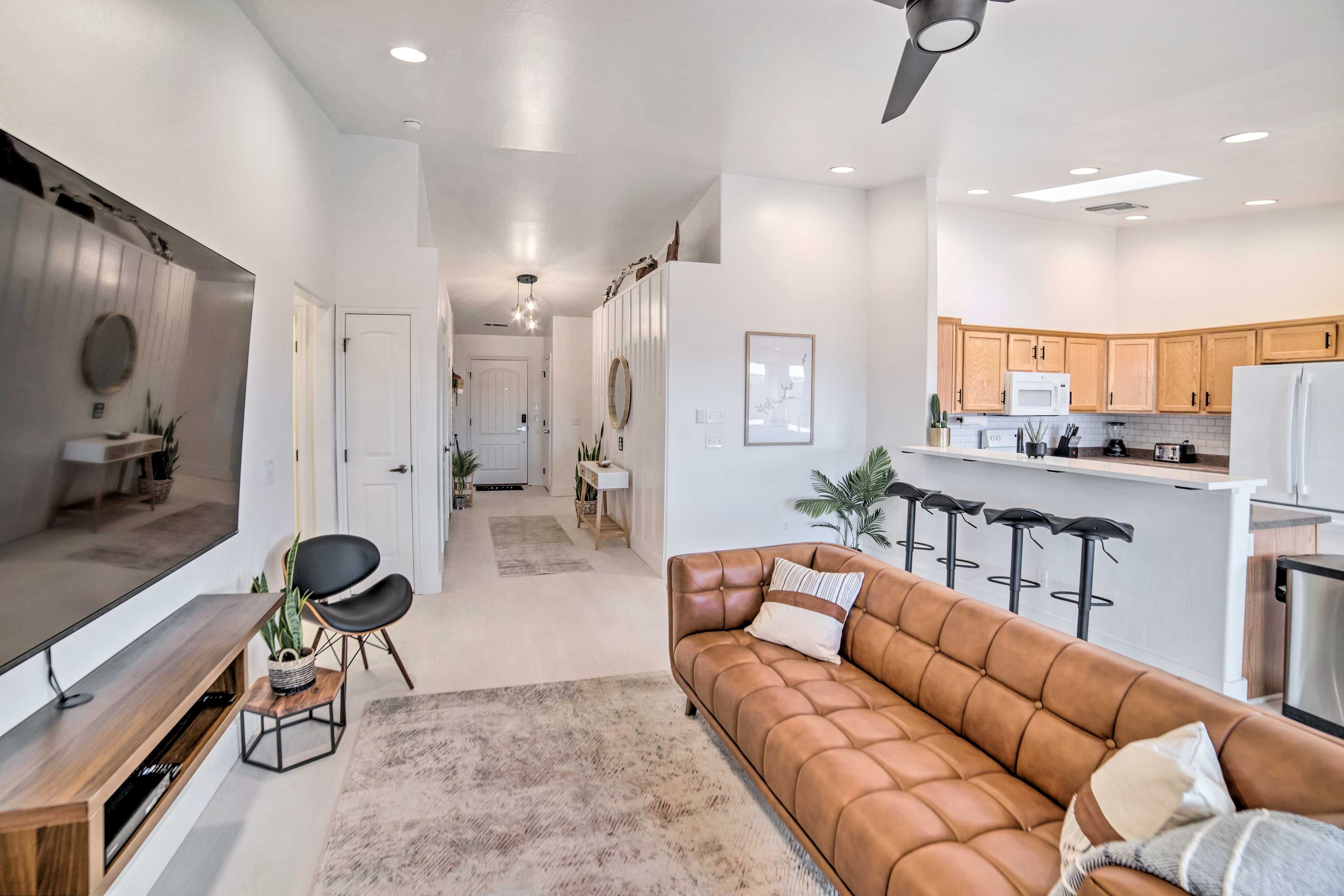 Living Room | Free WiFi