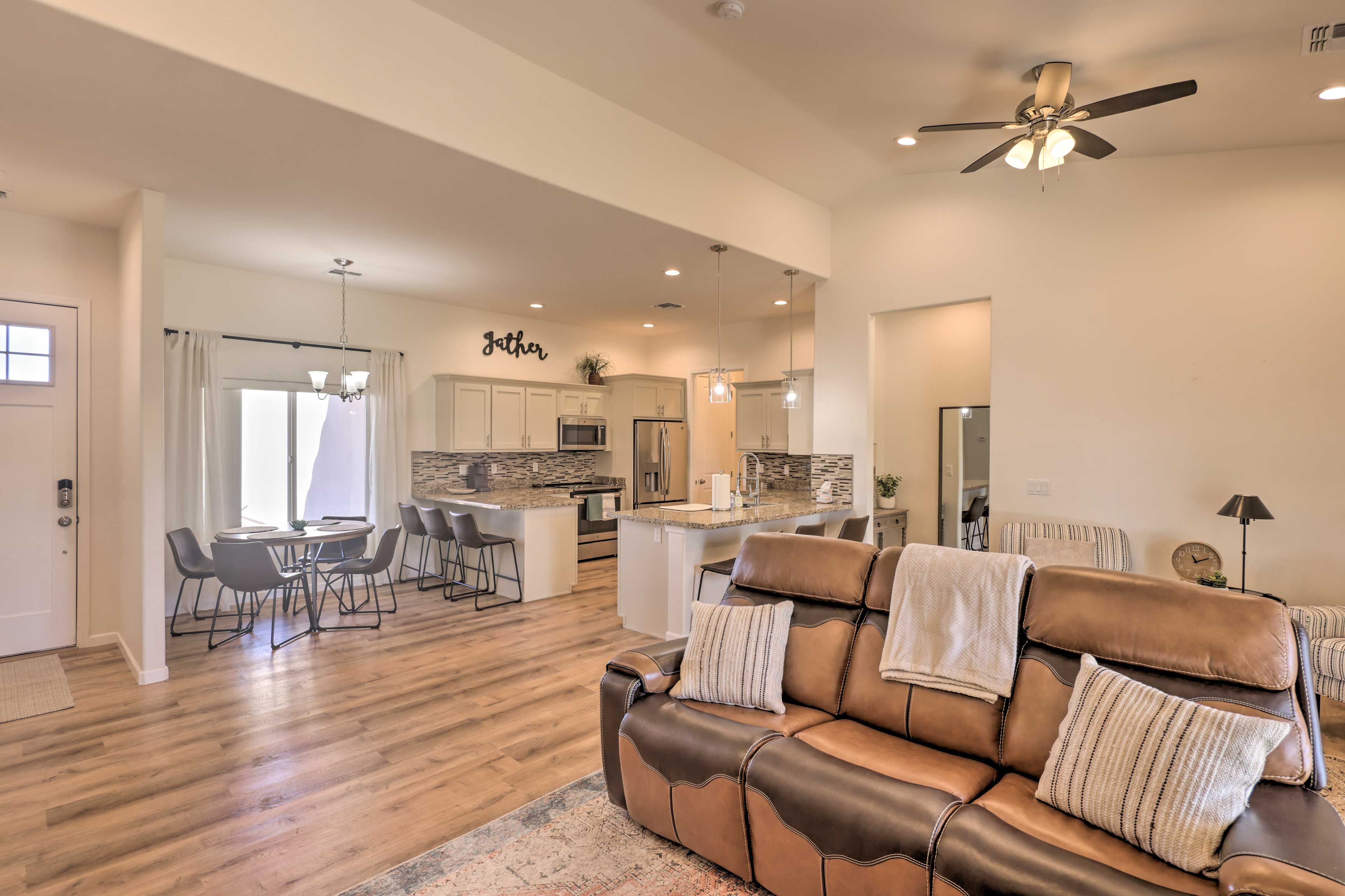 Living Room | Central A/C & Heat